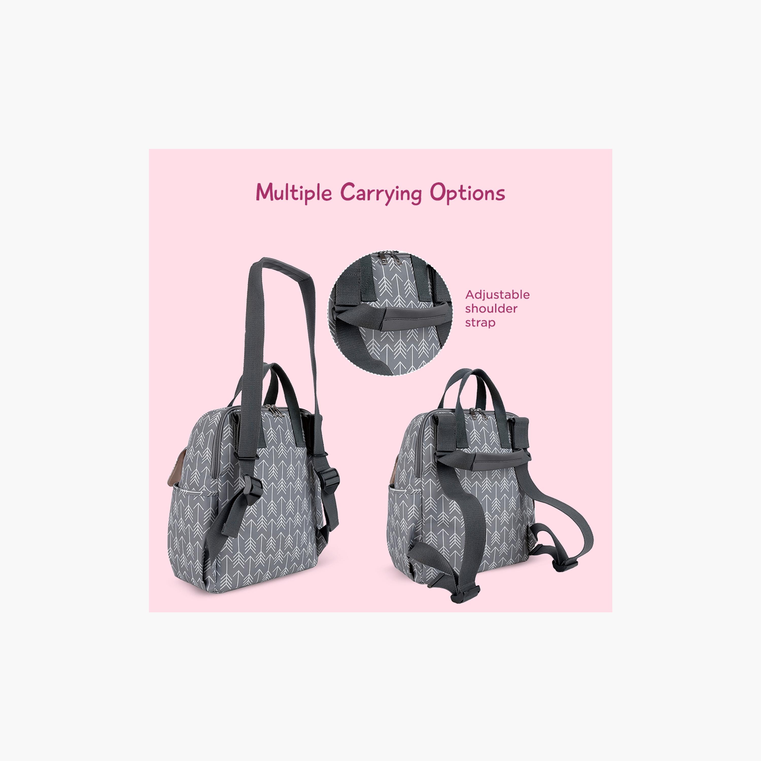 حقيبة ظهر حفاضات 3 قطع مع غيار حفاضات وحقيبة زجاجة - سهم - رمادي من ليتل ستوري.-baby-gear-diaperbags-image-11