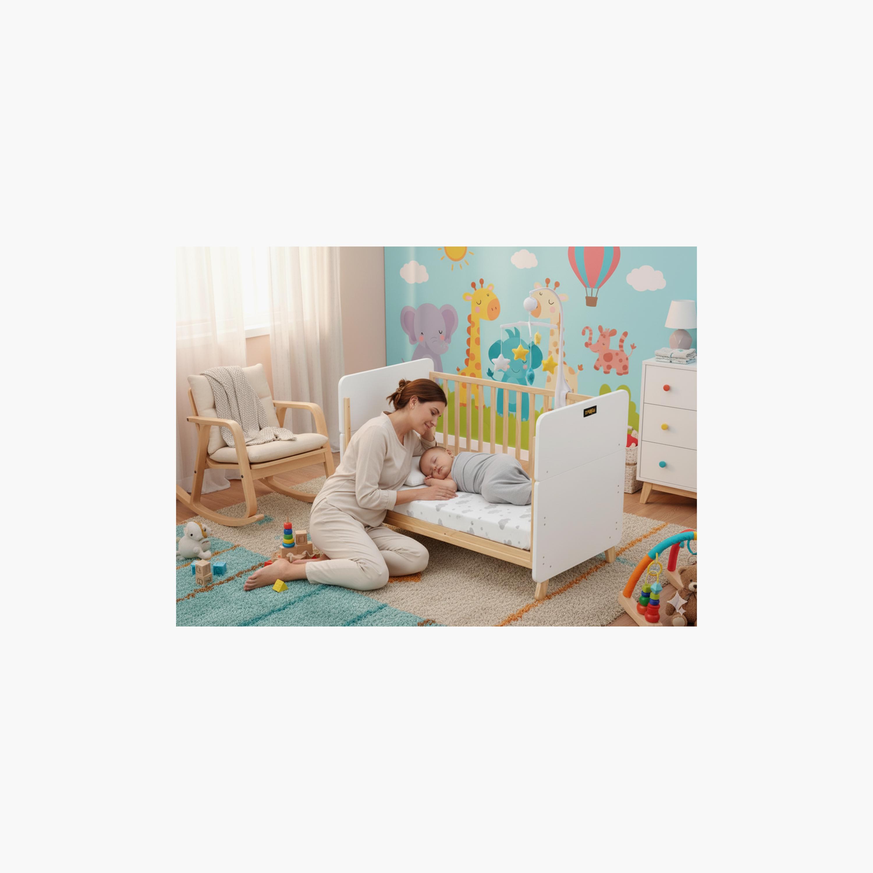 سرير أطفال خشبي قابل للتحويل إلى سرير طفل صغير - أبيض/بني من زرافة-baby-nursery-furniture-cribsandbeds-babycribs-image-4