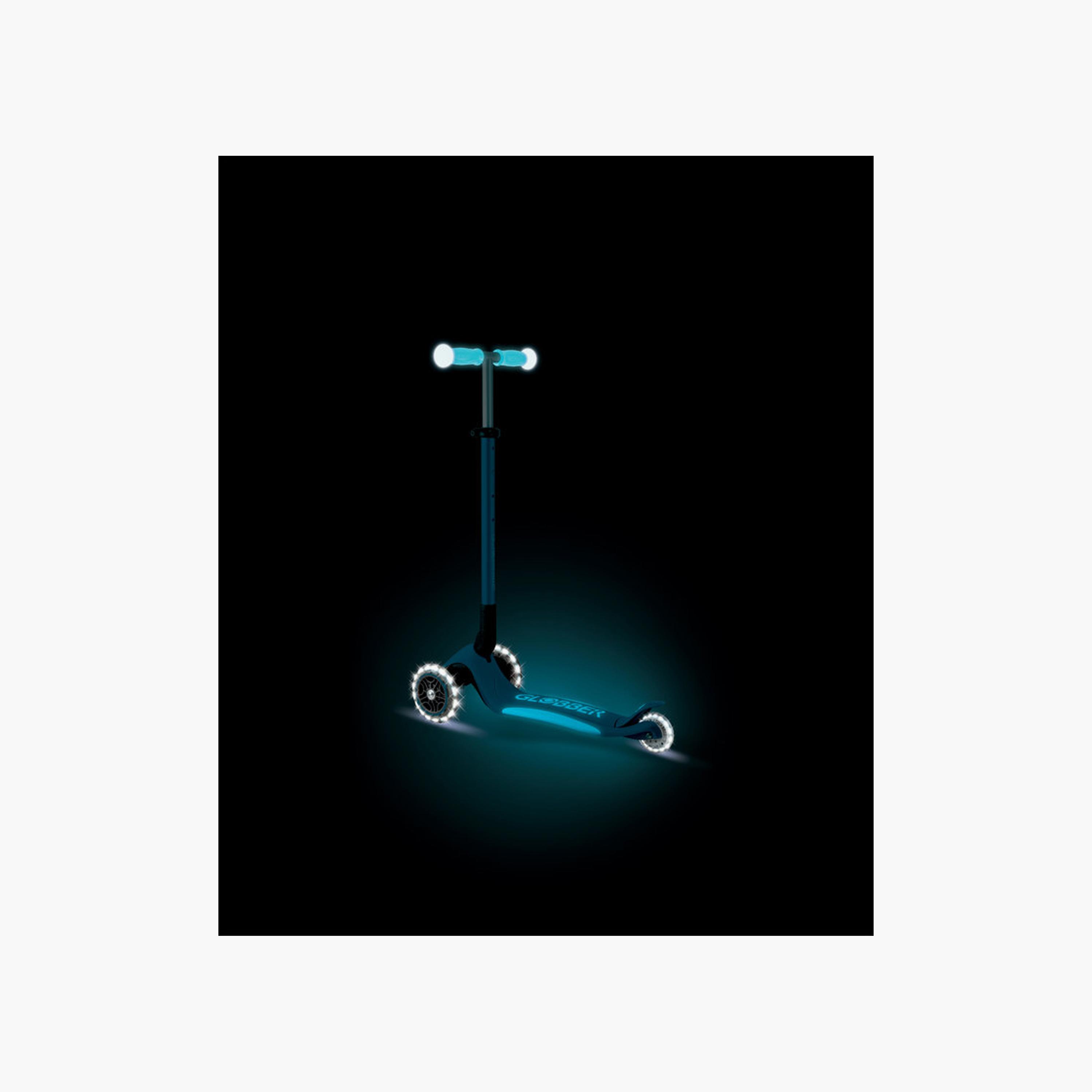 Globber Elite Glow Lights 3-Wheel Scooter with LED Flashing Wheels-toys-outdoor-scooters-image-3