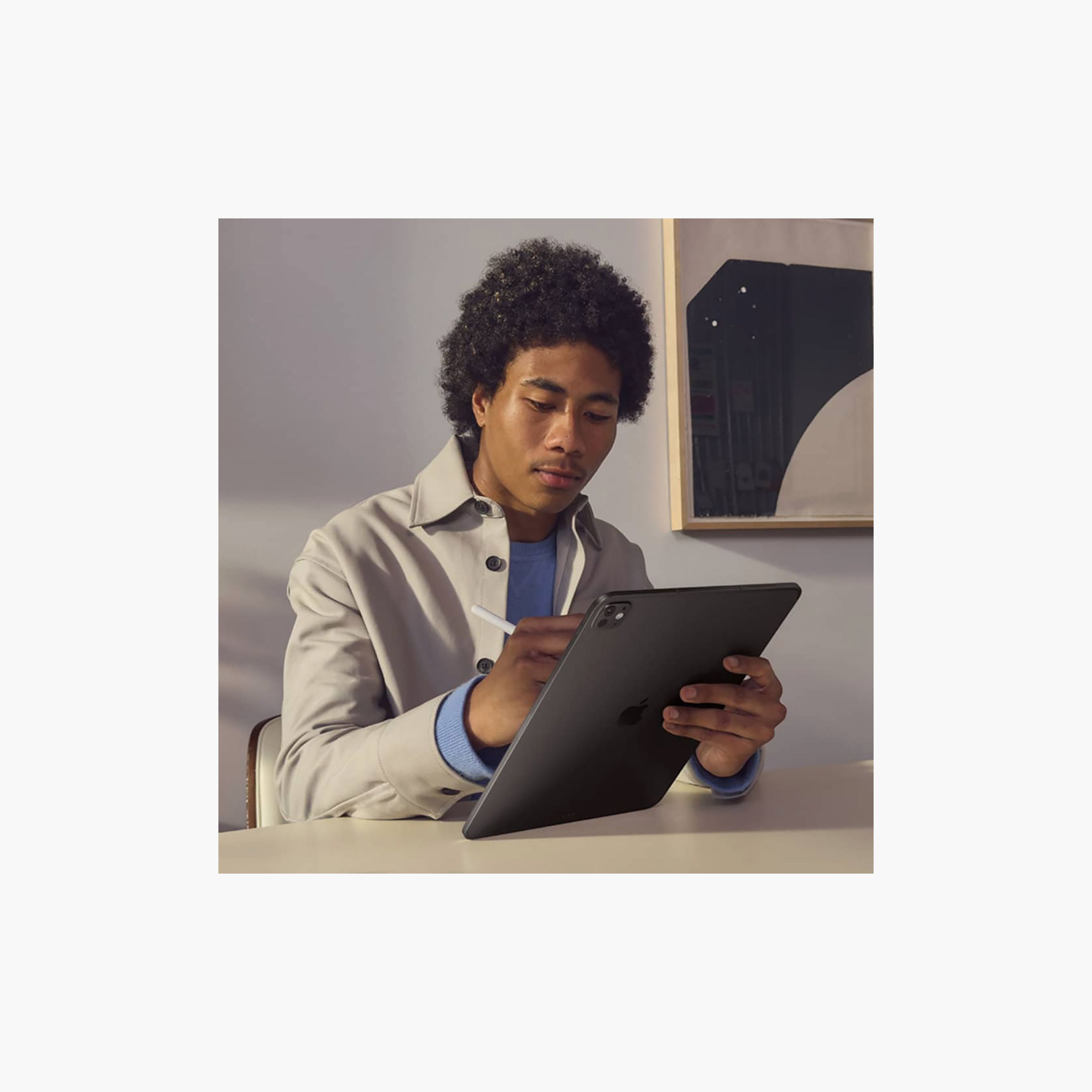 جهاز آيباد برو مقاس 13" من أبل، Wi-Fi، سعة 256 جيجابايت مع زجاج قياسي-electronics-tablets-image-14