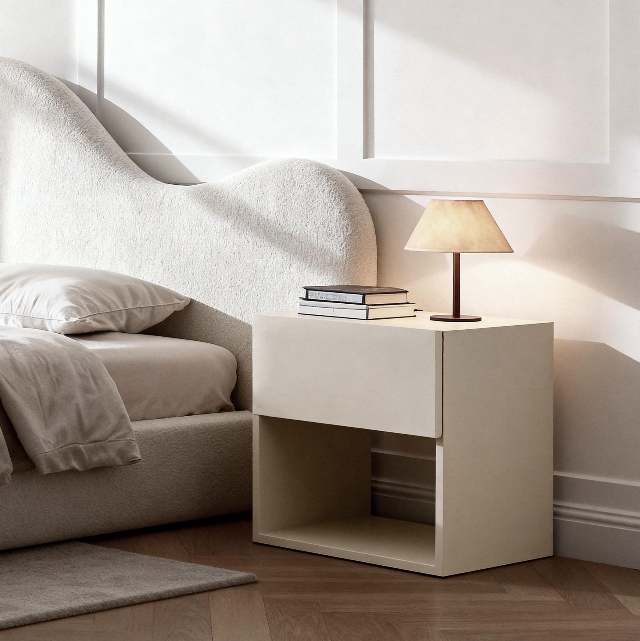 Studio Obliq Dia Side Table