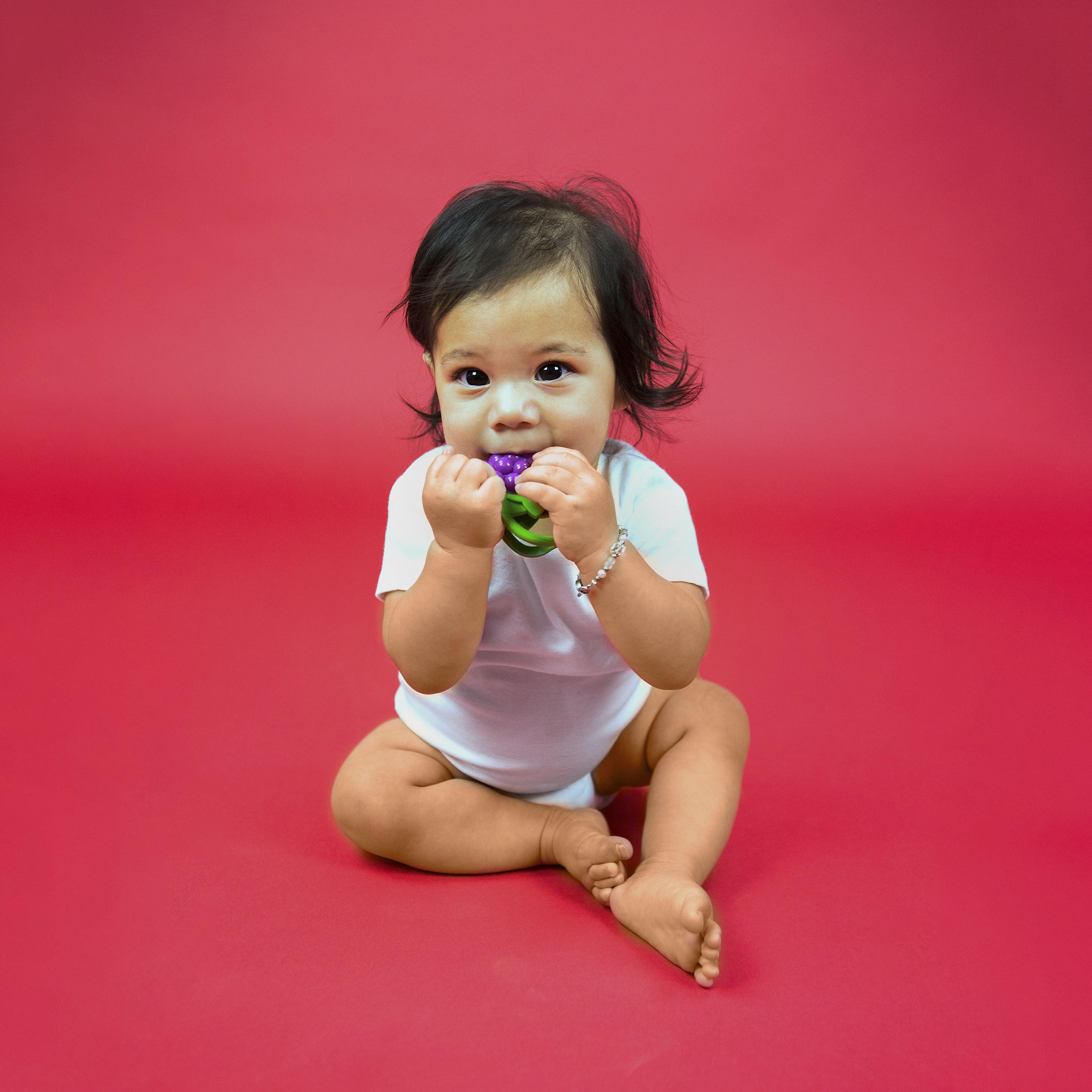 Baby Banana Grape Smoothie Soother - Grape-toys-babyandtoddlertoys-rattlesandteethers-image-10