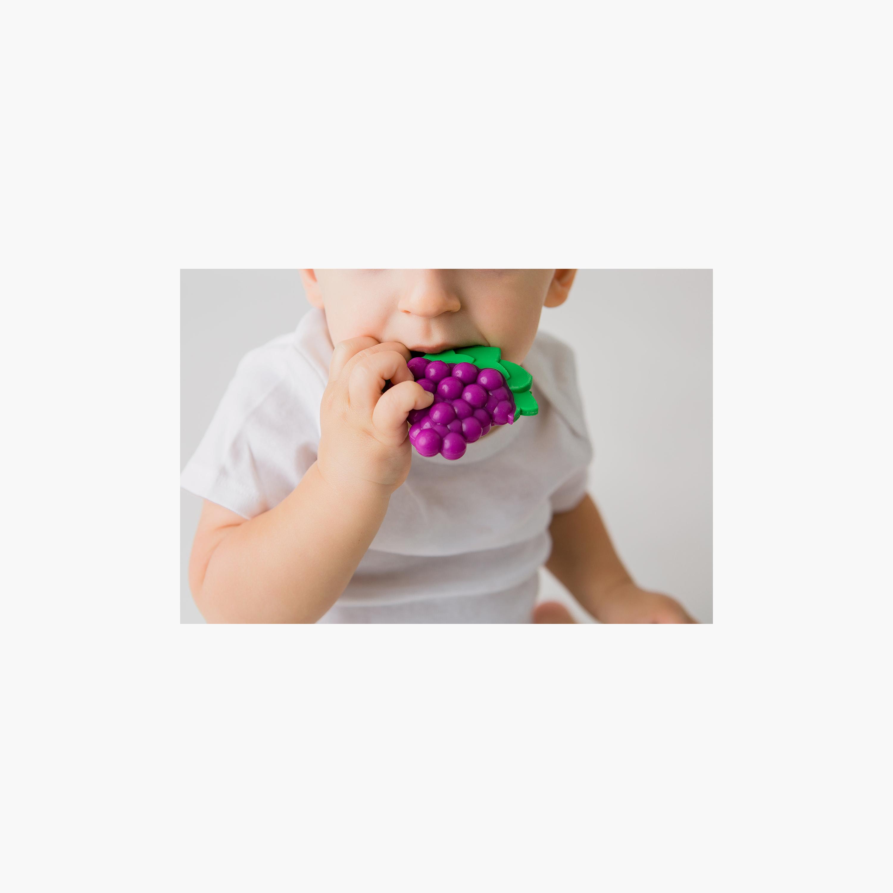 Baby Banana Grape Smoothie Soother - Grape-toys-babyandtoddlertoys-rattlesandteethers-image-5
