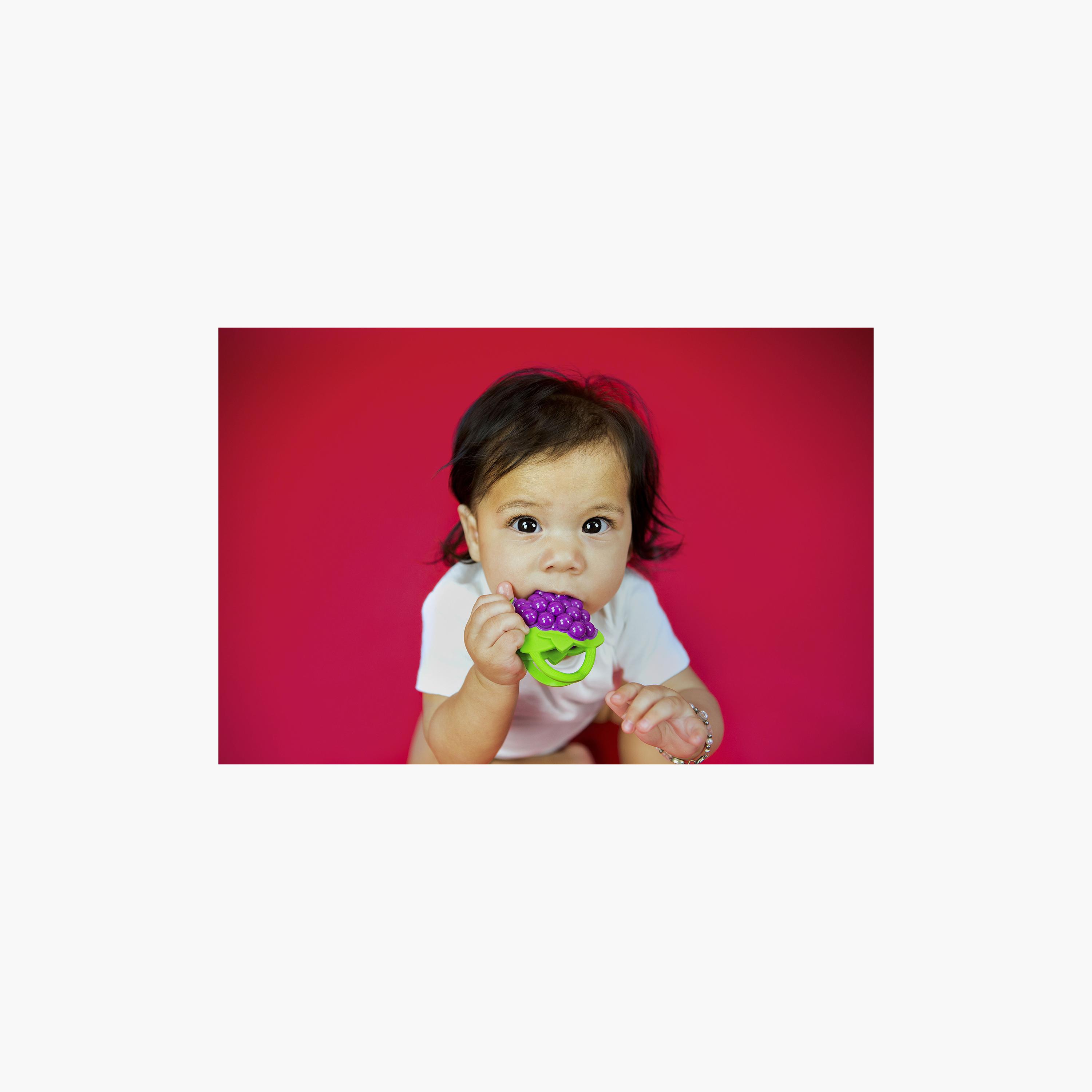 Baby Banana Grape Smoothie Soother - Grape-toys-babyandtoddlertoys-rattlesandteethers-image-9