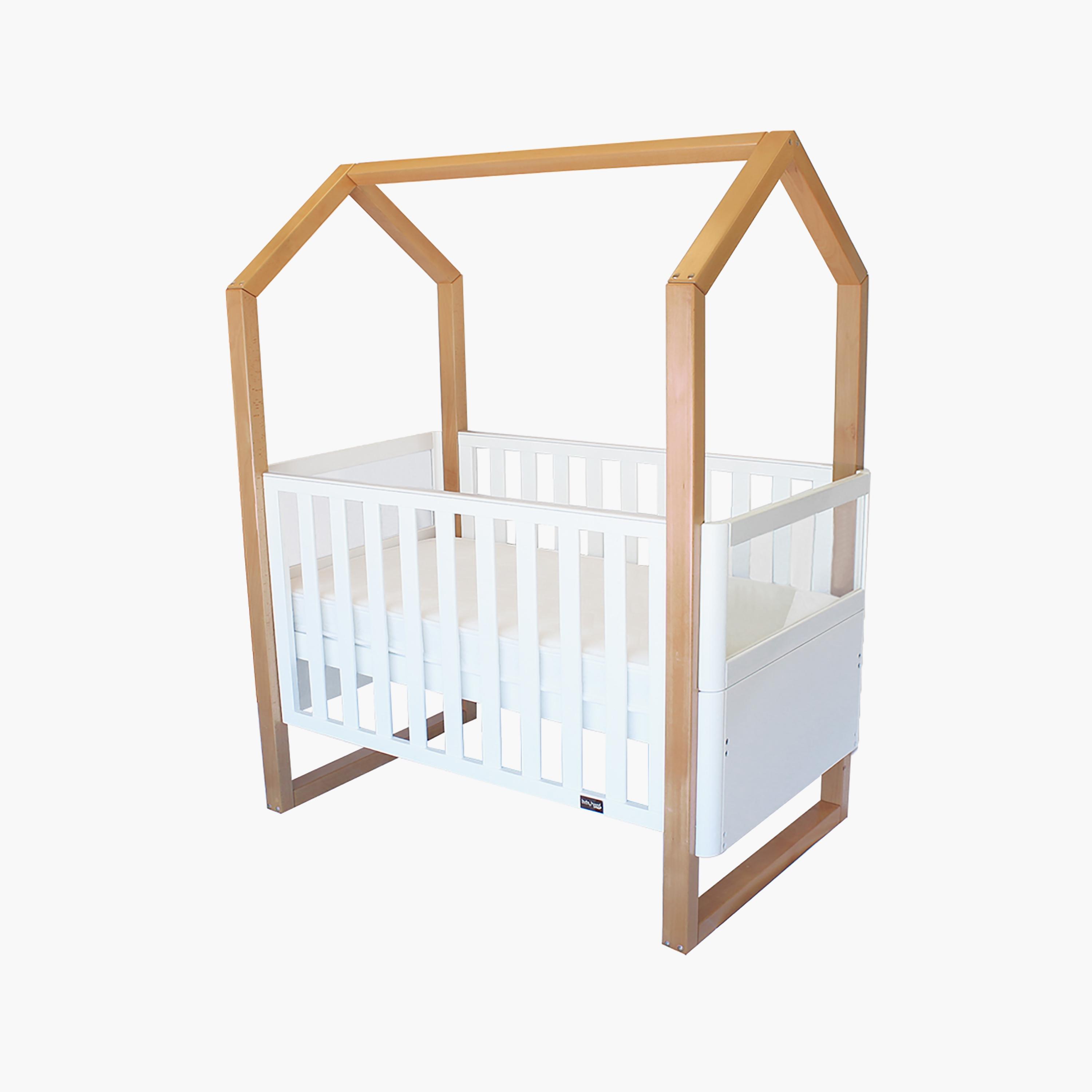 سرير أطفال قابل للتحويل 5 في 1 مستوحى من منزل كايلولا ميلا - خشب الزان/أبيض من بيبي هود-baby-nursery-furniture-cribsandbeds-babycribs-image-2