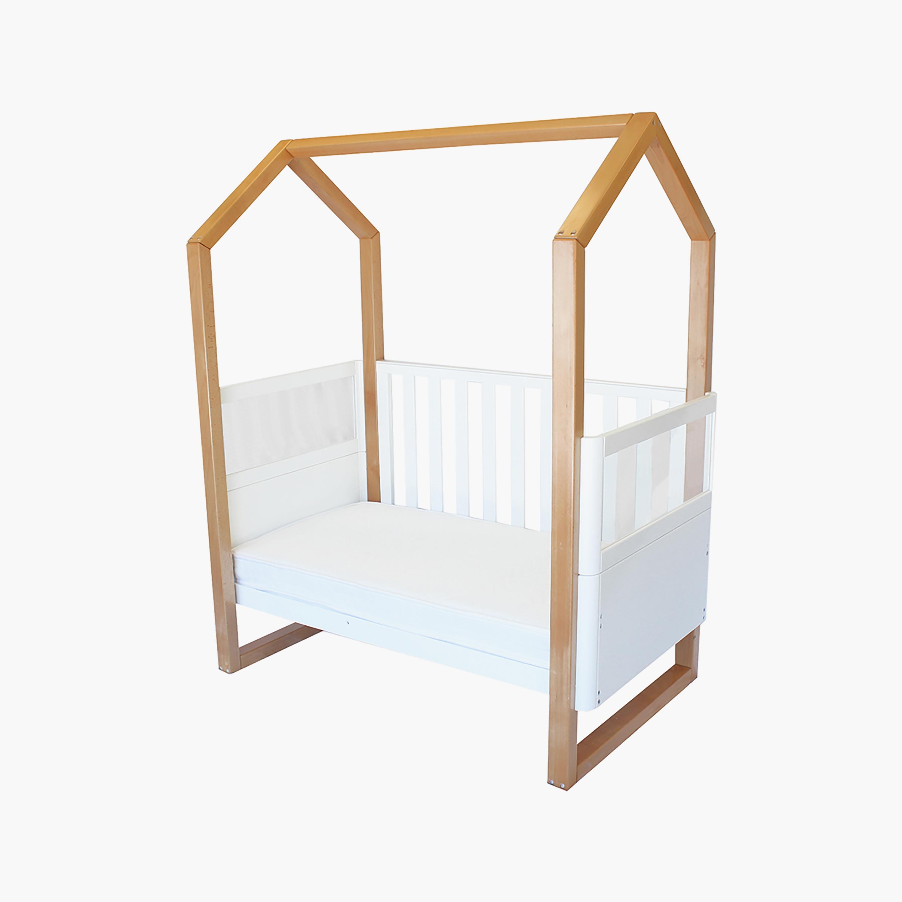 سرير أطفال قابل للتحويل 5 في 1 مستوحى من منزل كايلولا ميلا - خشب الزان/أبيض من بيبي هود-baby-nursery-furniture-cribsandbeds-babycribs-image-4