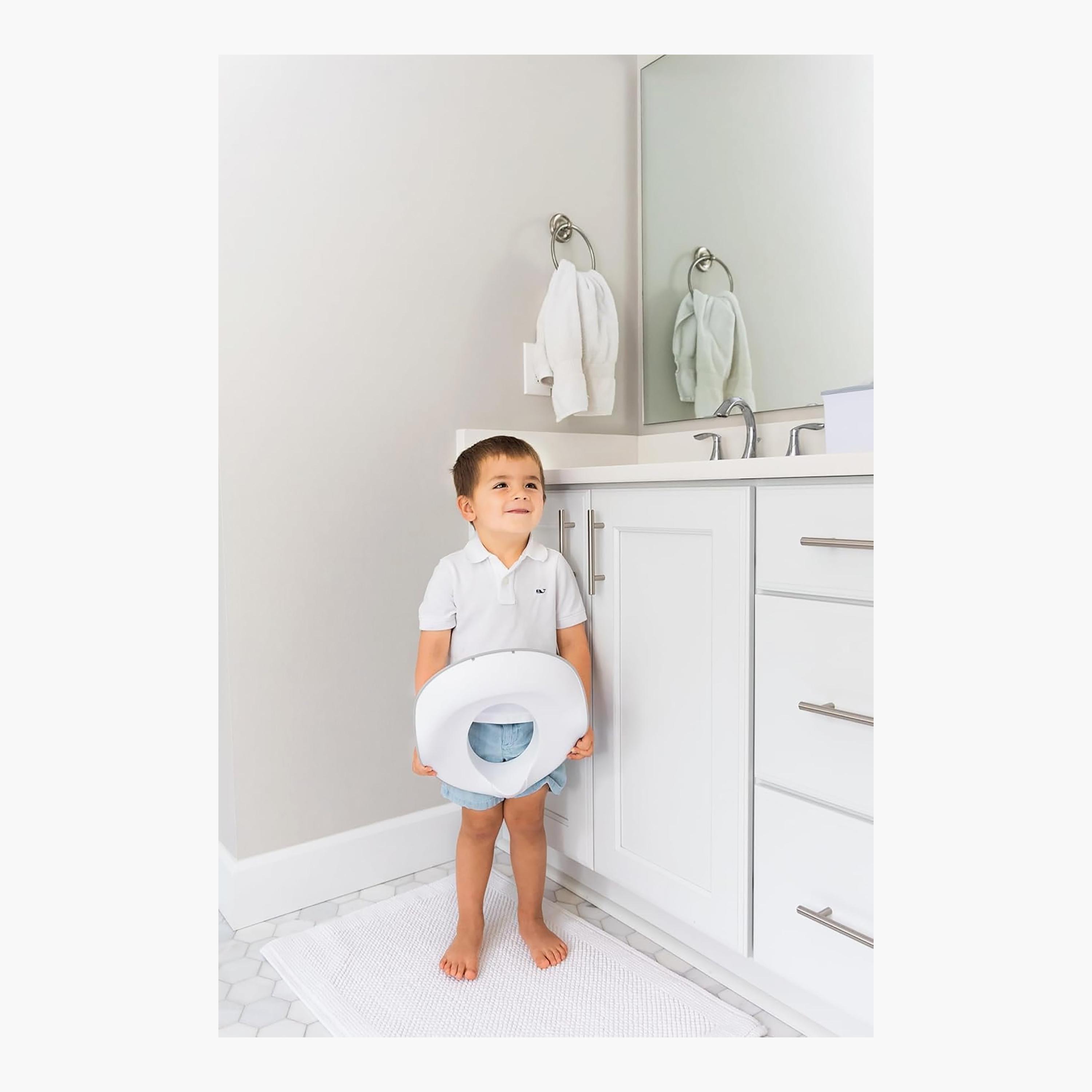 مقعد تدريب على المرحاض مع خطاف - رمادي من أوبي-baby-diapering-pottytraining-image-2