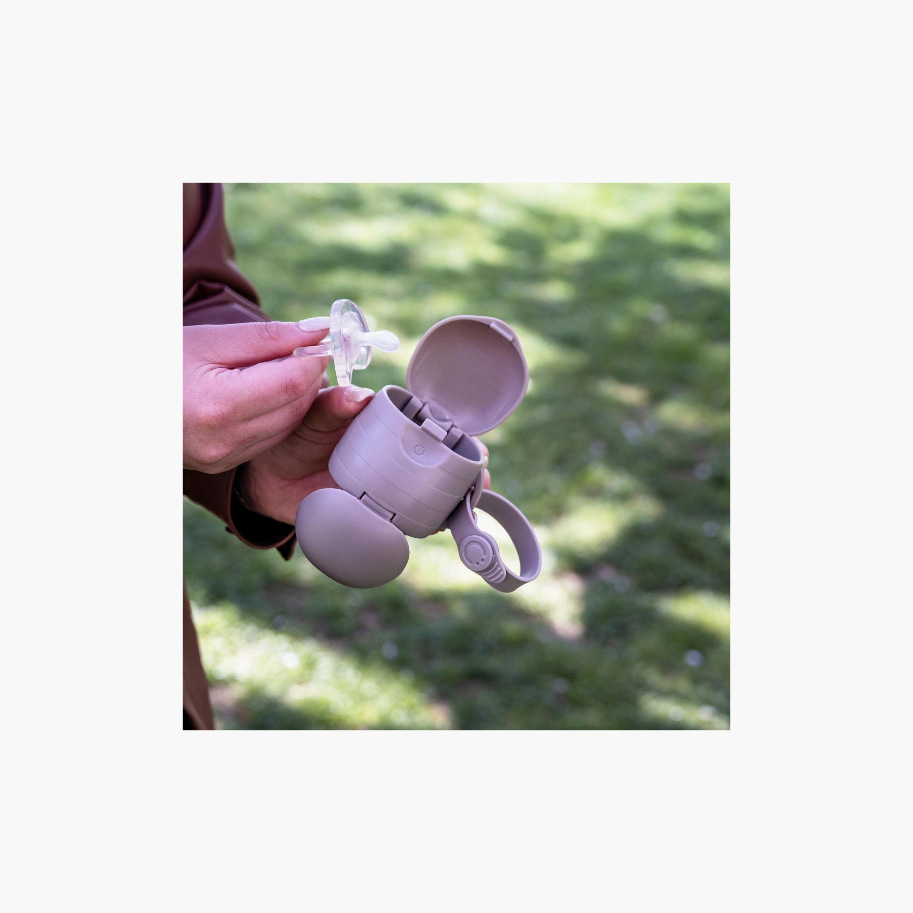 حامل لهاية للتنقل - رمادي داكن من أوبي-baby-feeding-pacifiers-image-7