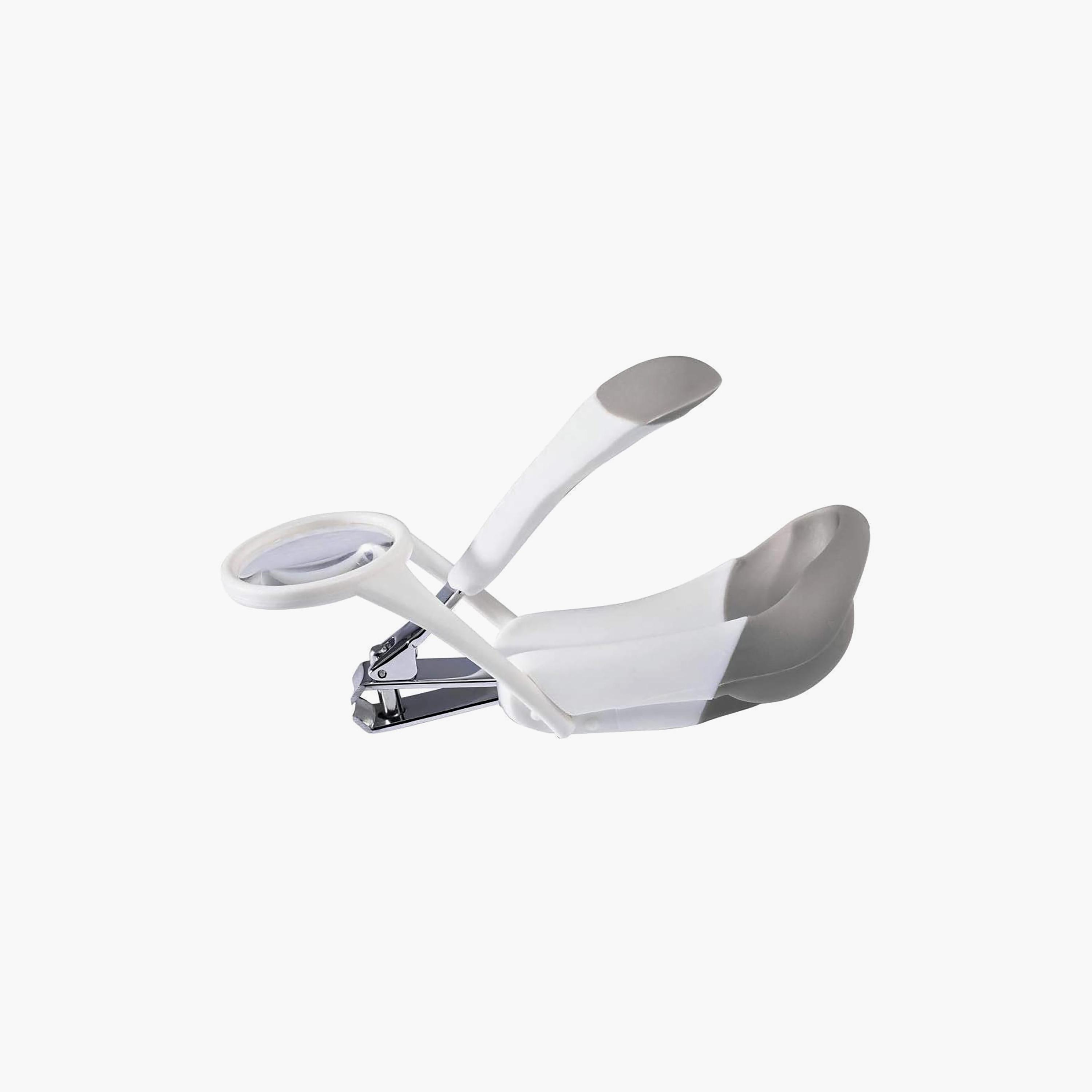 The First Years Arc Deluxe Nail Clipper With Magnifier-baby-bathandcare-hairbodyskincare-image-1