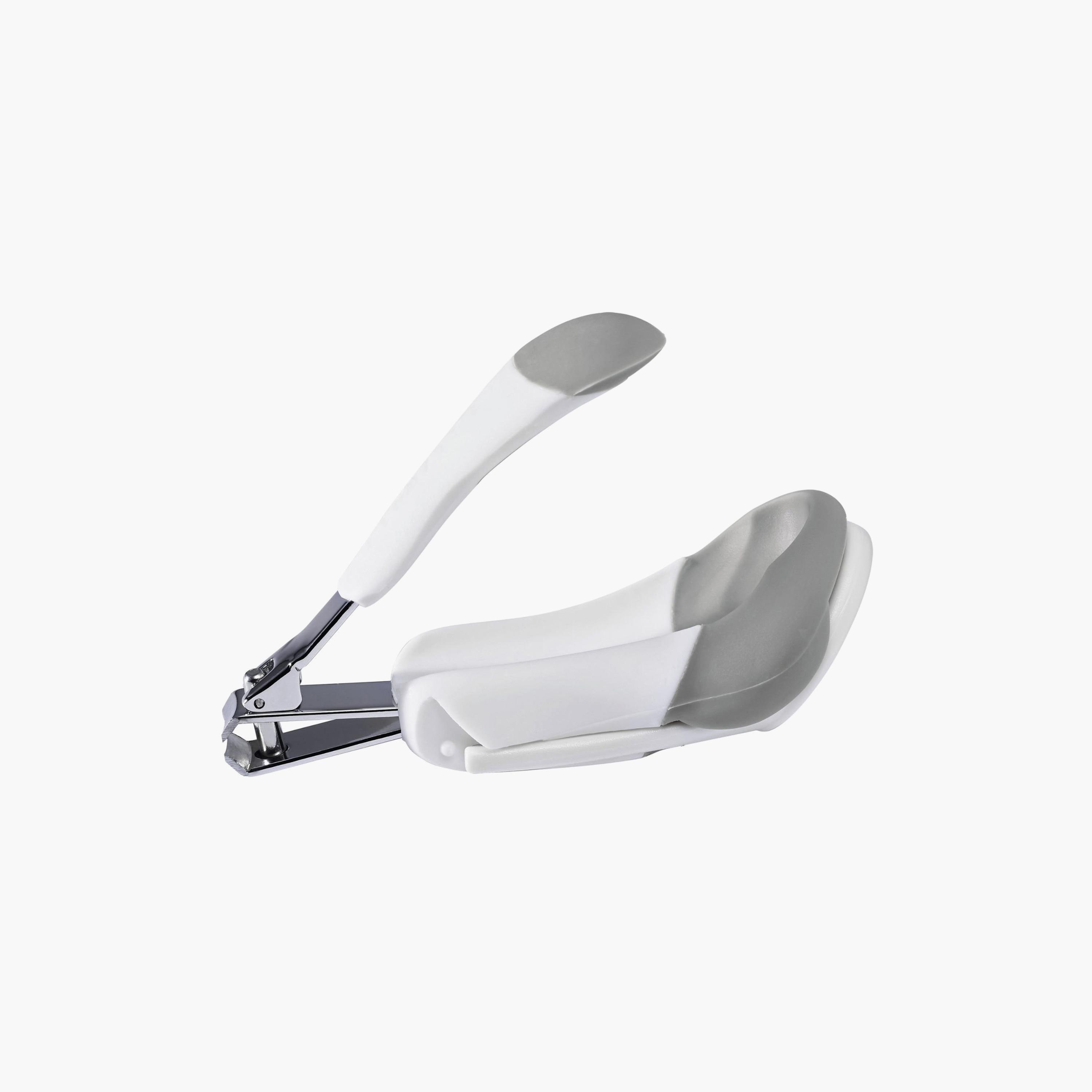 The First Years Arc Deluxe Nail Clipper With Magnifier-baby-bathandcare-hairbodyskincare-image-2