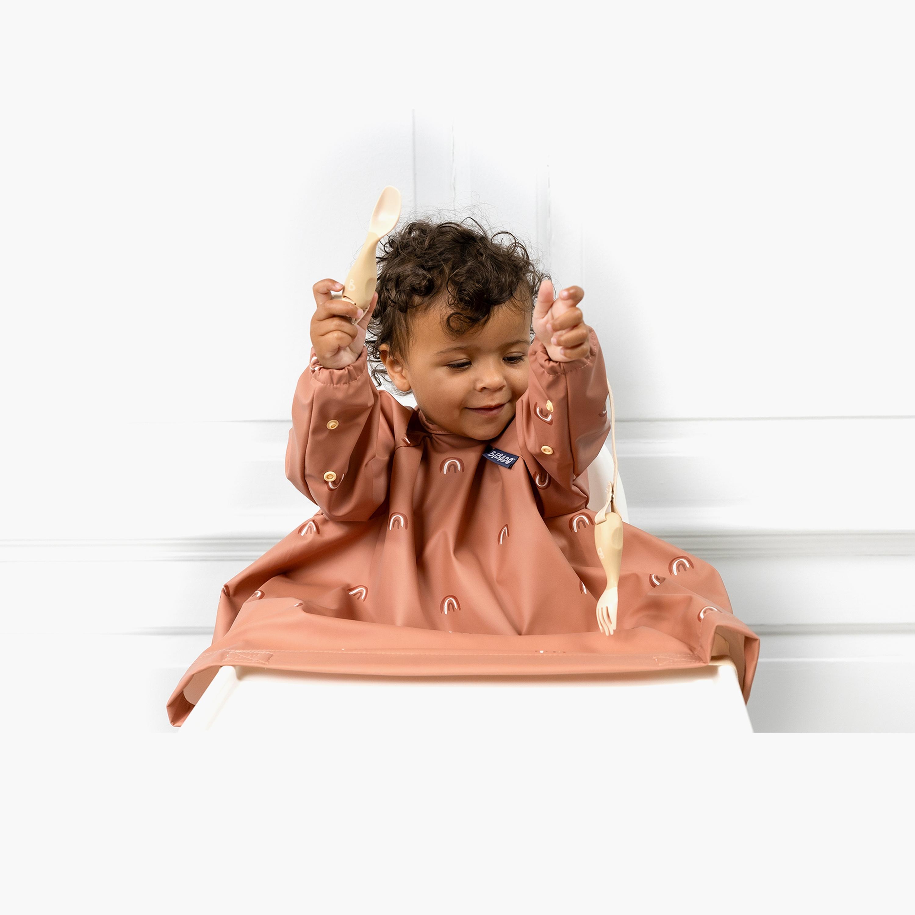 مريلة تغطية للأطفال ذات أكمام طويلة للفطام - تشاسينج رينبوز من بيبادو-baby-feeding-bibs-image-2