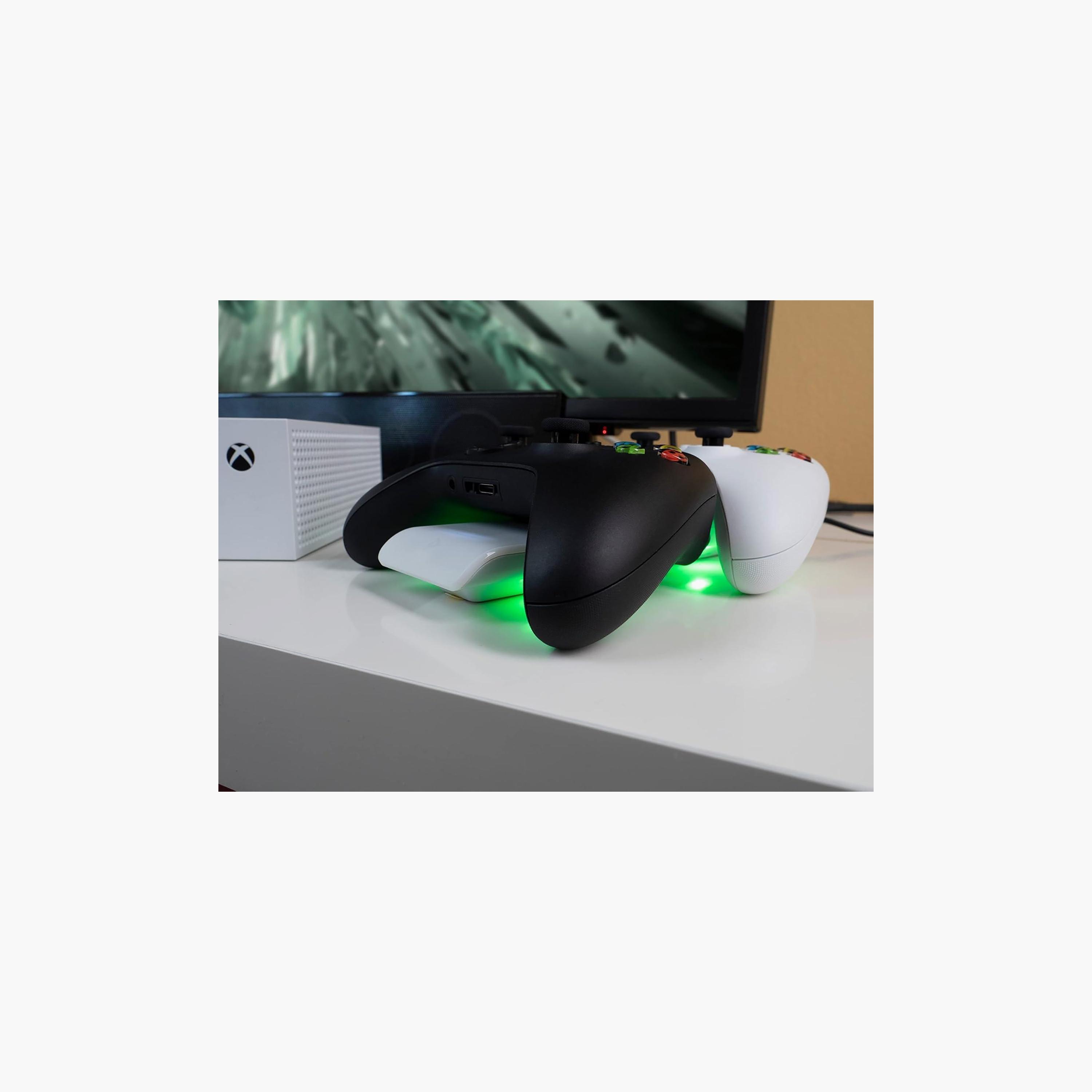 بي دي بي ميتافولت شاحن مزدوج لجهاز إكس بوكس سيريس إكس، أبيض | 049-009-EU-WH-electronics-accessories-mobileaccesories-image-4