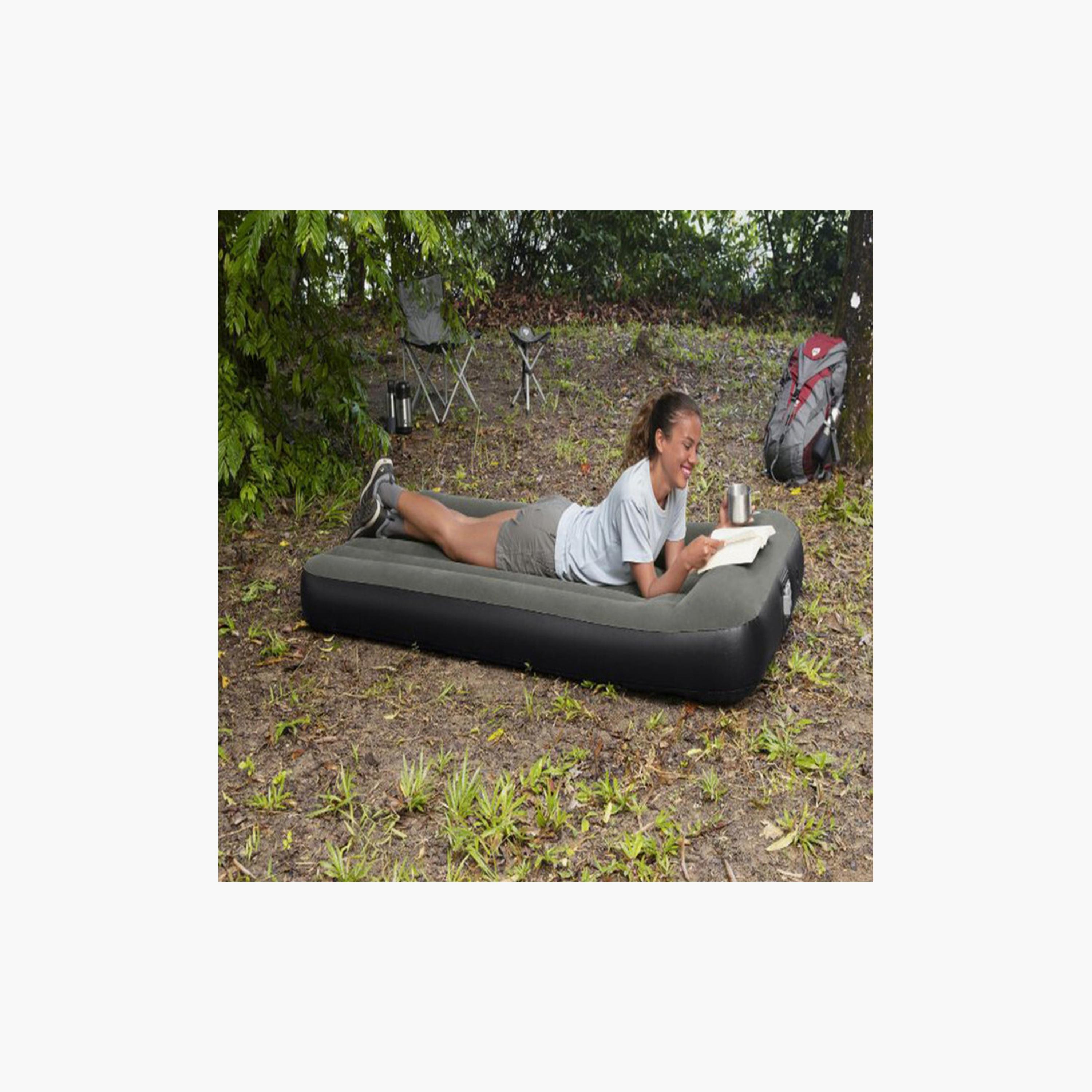 Bestway 26-67929 Tritech Airbed with Built-In Battery Power Pump - Twin-baby-nursery-mattresses-image-4