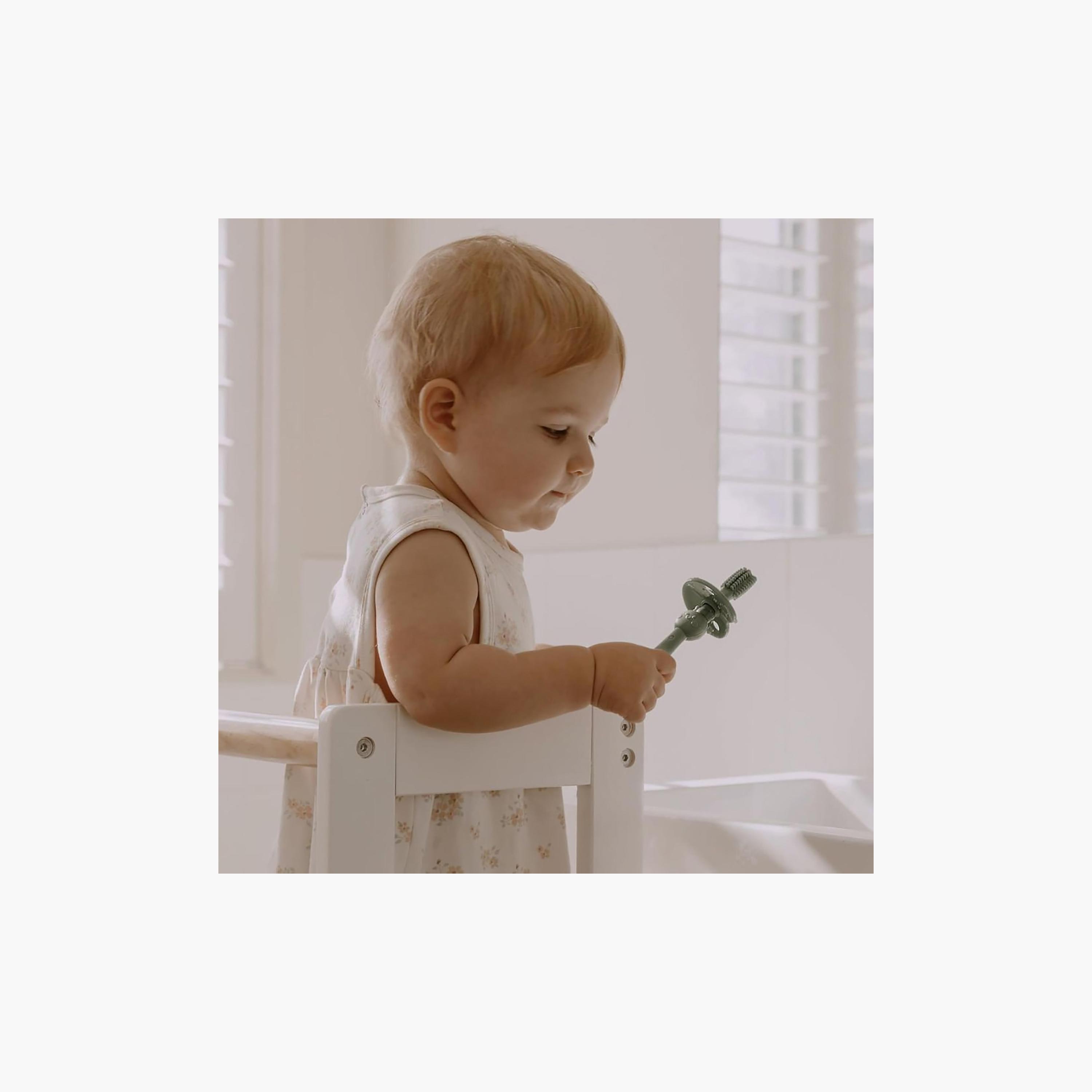 Haakaa 360° Silicone Toothbrush & Choke Free Shield-baby-bathandcare-oralcare-image-10
