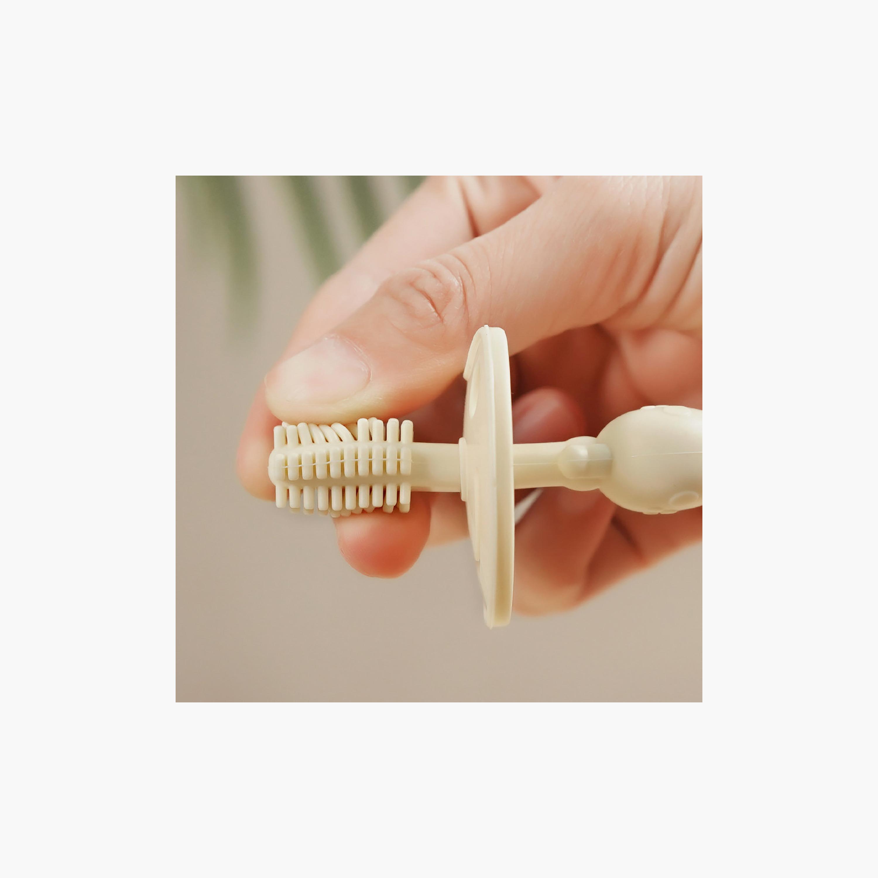Haakaa 360° Silicone Toothbrush & Choke Free Shield-baby-bathandcare-oralcare-image-7