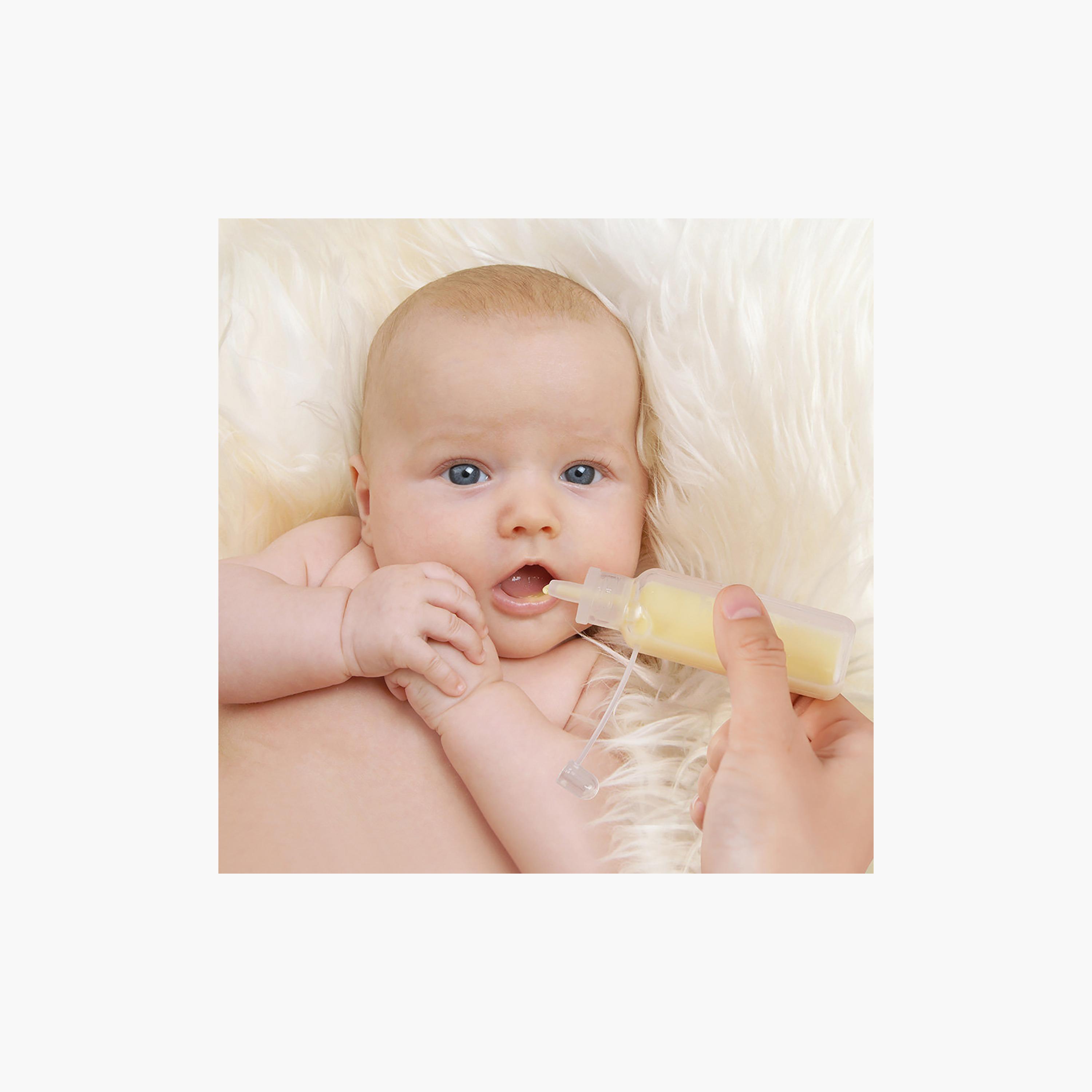 Haakaa 2-Piece Silicone Colostrum Pre-Sterilised Collector - 20ml-baby-feeding-breastfeedingandcare-image-4