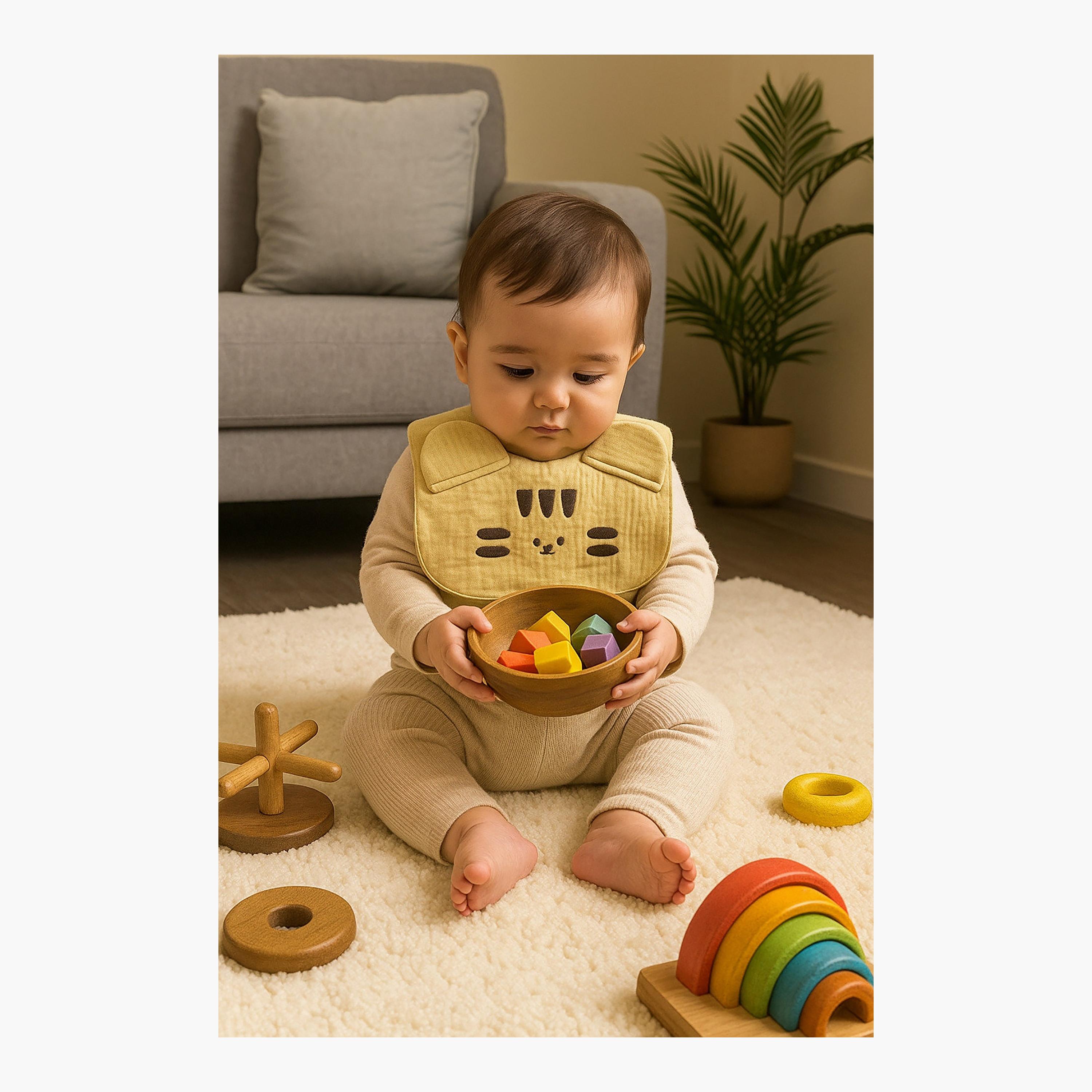 مريلة بأزرار بتصميم مخالب الحيوانات من كيندر فالي-baby-feeding-bibs-image-4