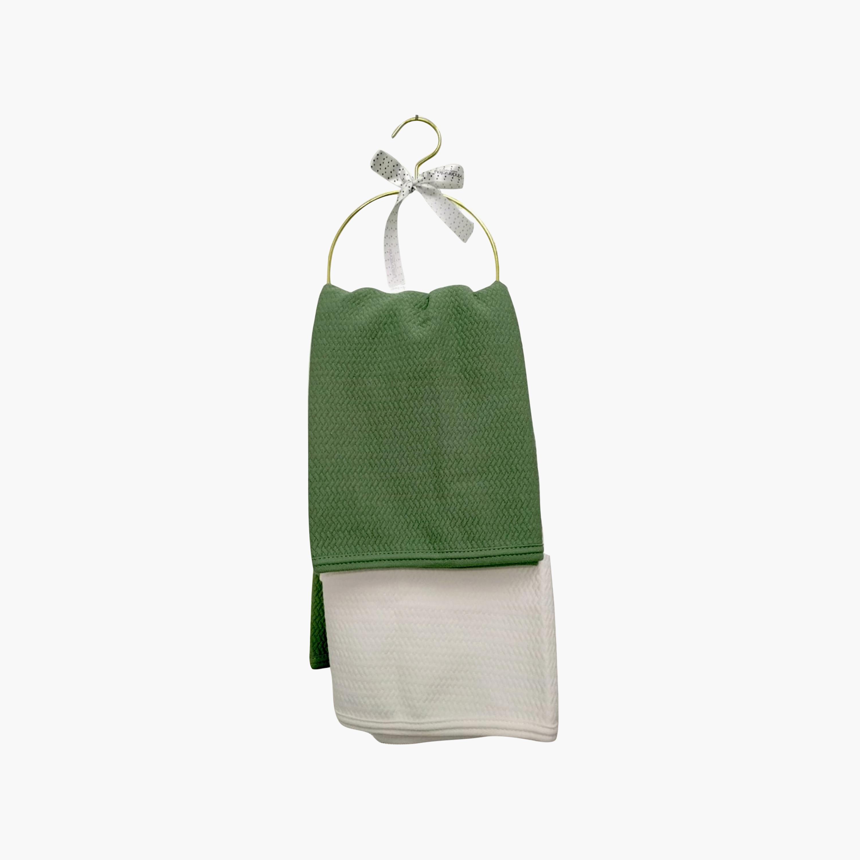 بطانيات قطنية محبوكة بنمط هيرينغ بون متميزة (قطعتان)-baby-nursery-blanketsandswaddles-blanketsandquilts-image-1