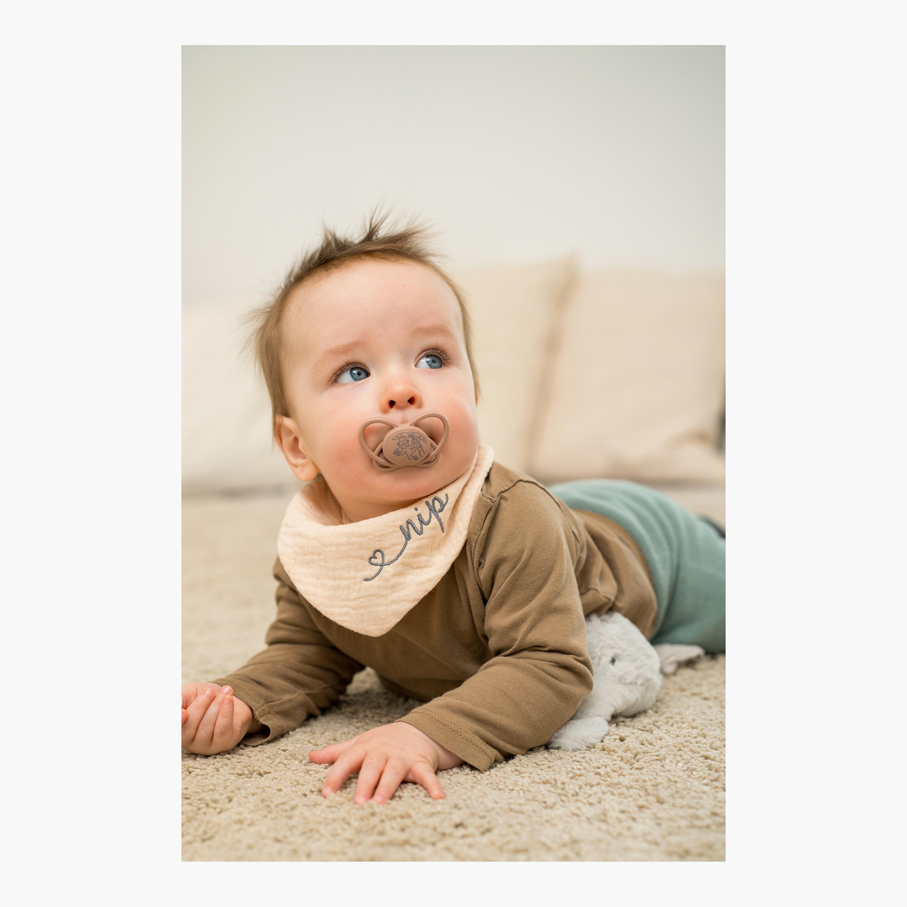 لهاية فراشة صديقة للبيئة لتقويم الأسنان مع علبة تعقيم قطعتين - 0-6 أشهر من نيب-baby-feeding-pacifiers-image-9