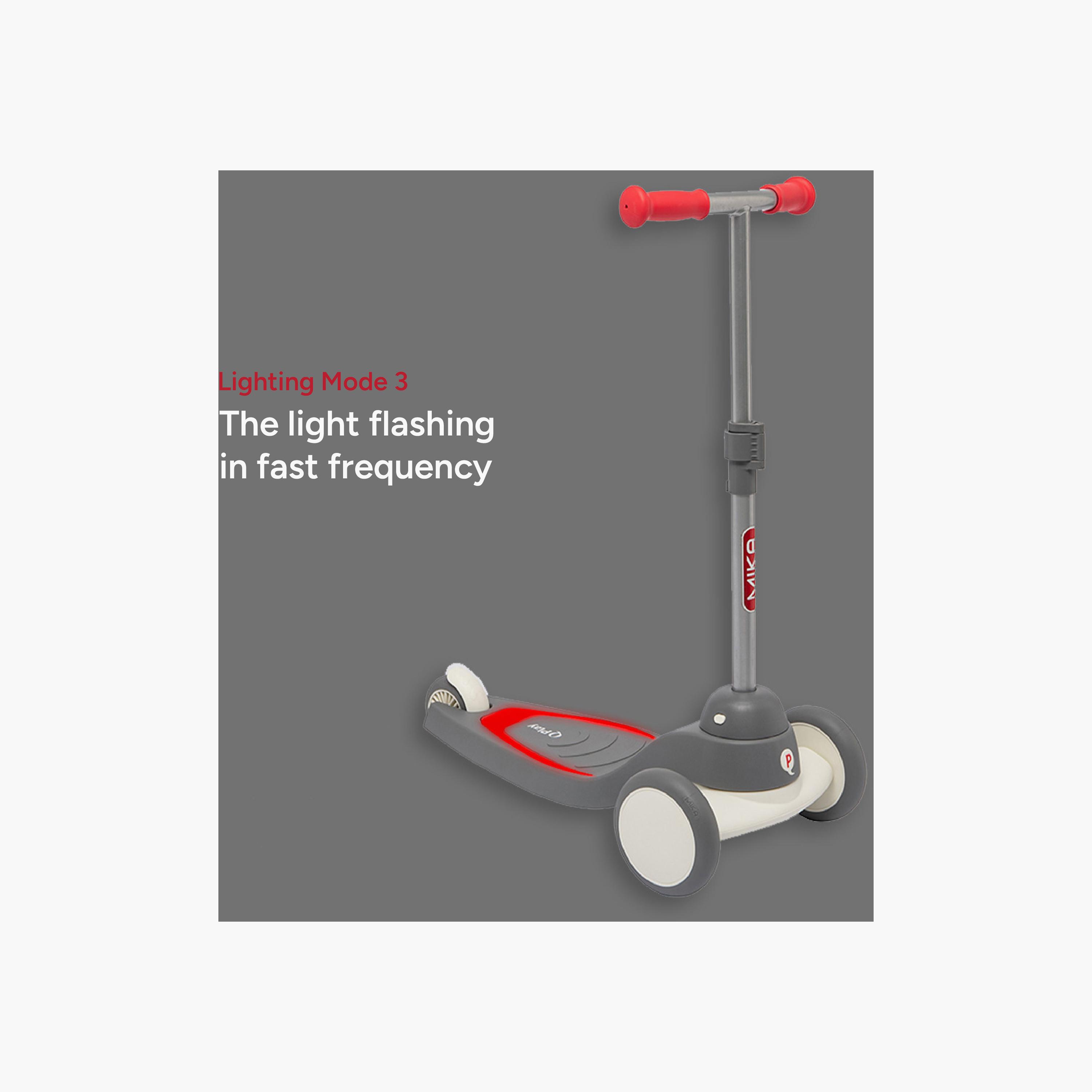 سكوتر ميكا LED للأطفال مع 3 أوضاع إضاءة لعمر سنتين فما فوق من كيو بلاي-toys-outdoor-scooters-image-3