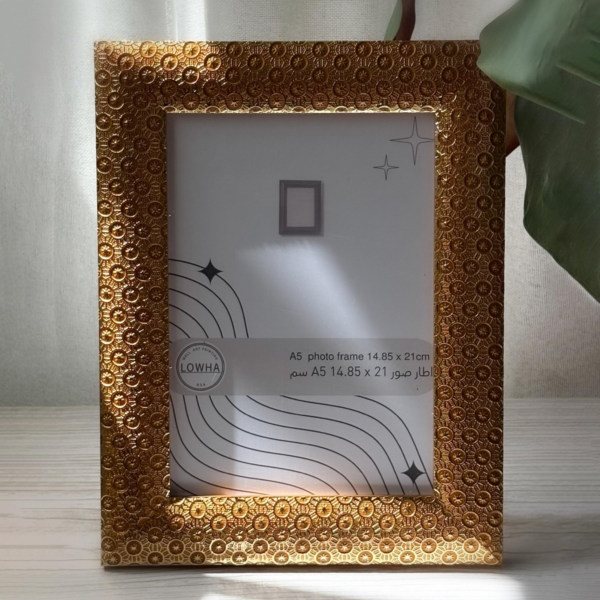Ornate Tabletop Picture Frame A5-household-walldecorandmirrors-photoframes-image-4
