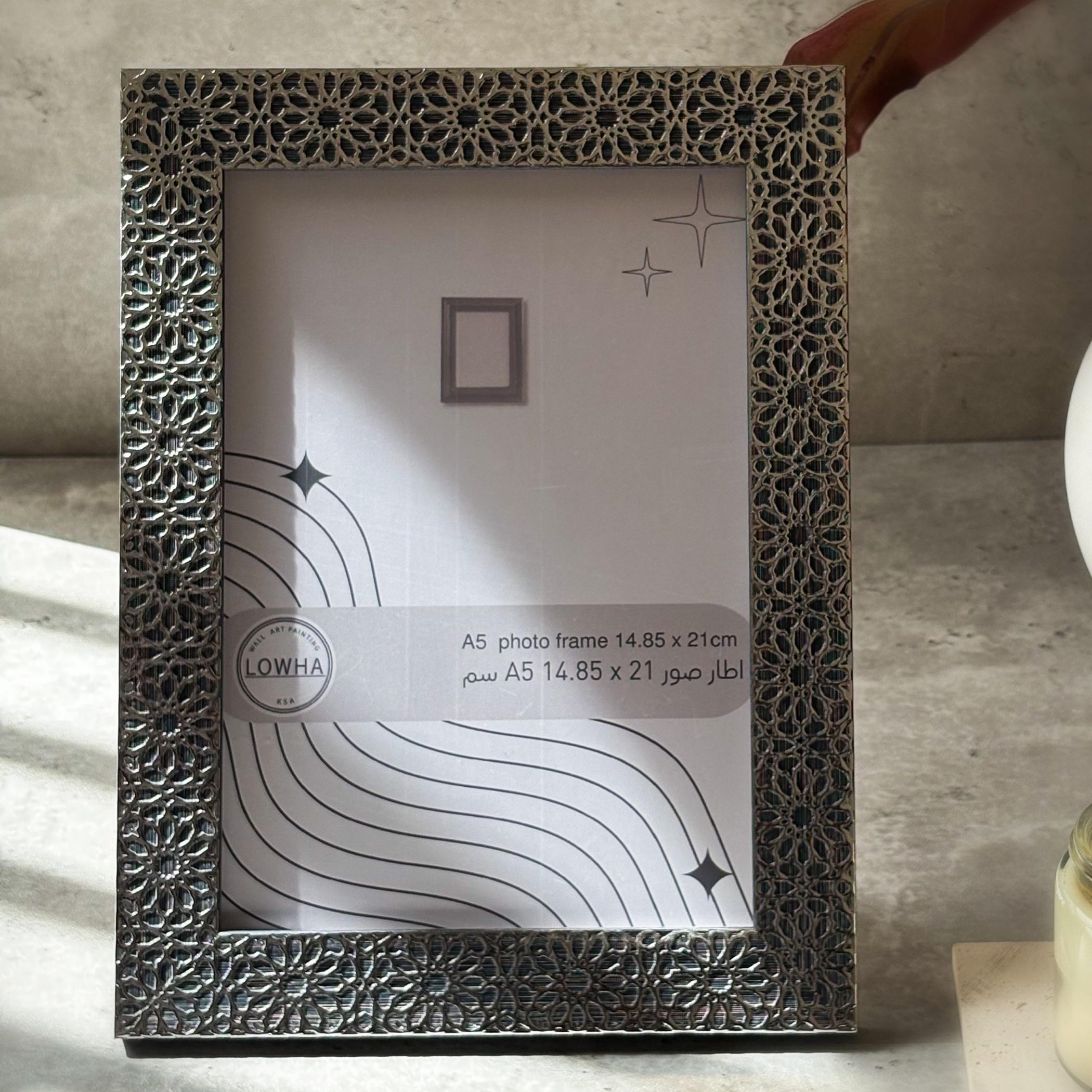 Ornate Tabletop Picture Frame A5-household-walldecorandmirrors-photoframes-image-1