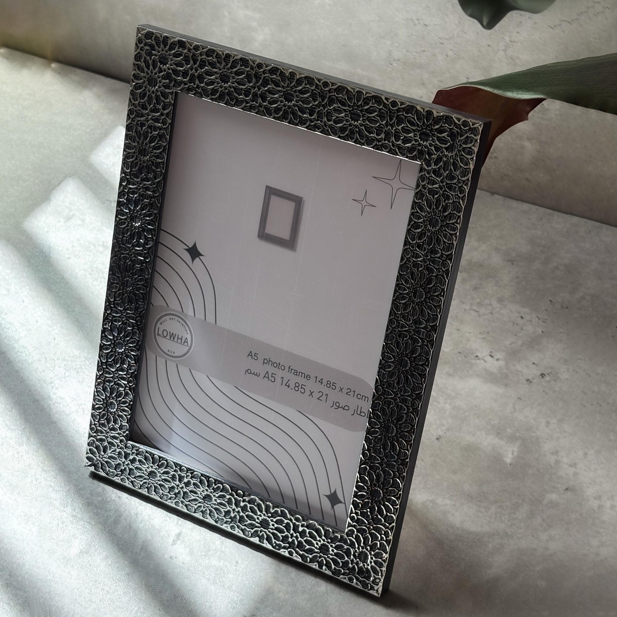 Ornate Tabletop Picture Frame A5-household-walldecorandmirrors-photoframes-image-4