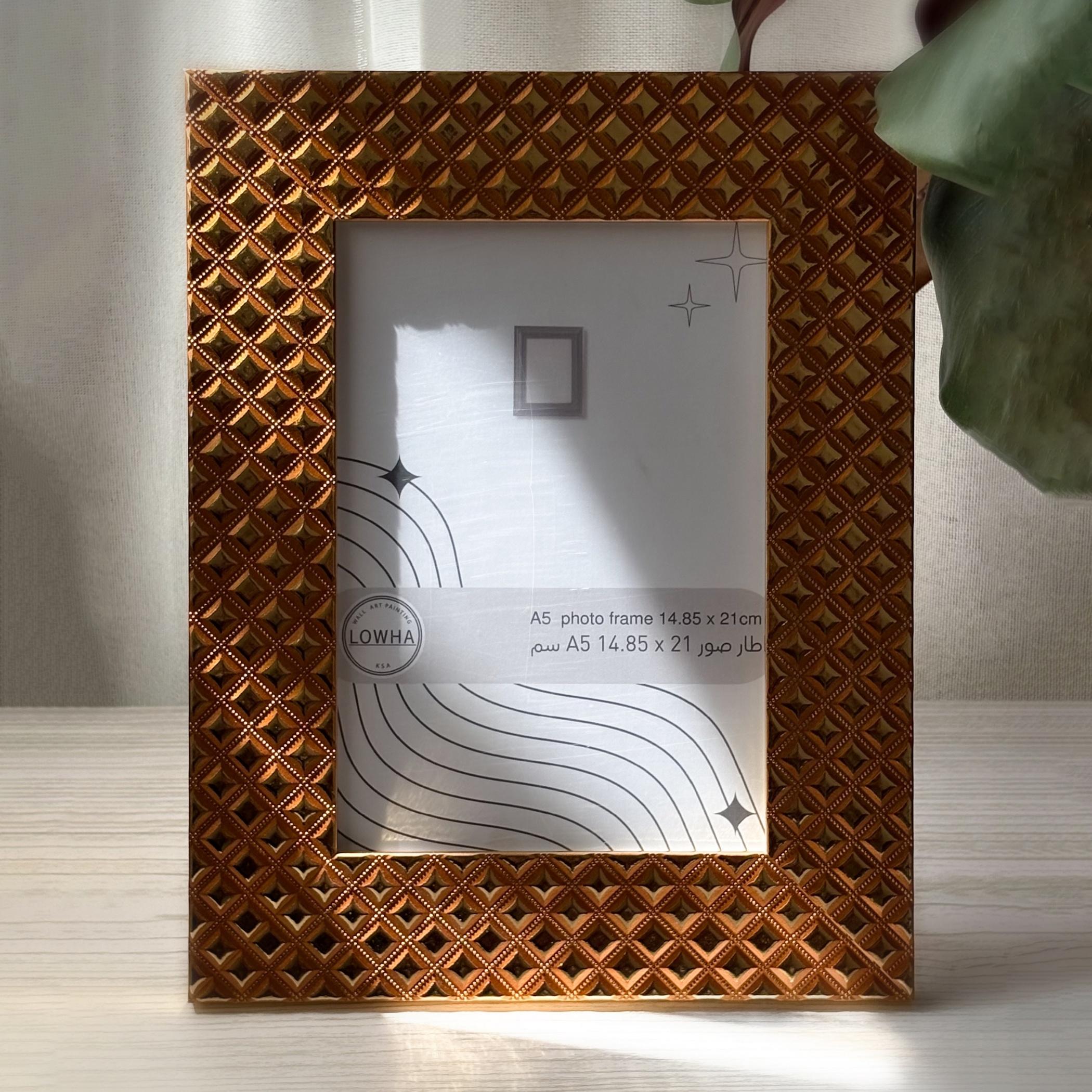 Ornate Tabletop Picture Frame A5-household-walldecorandmirrors-photoframes-image-1