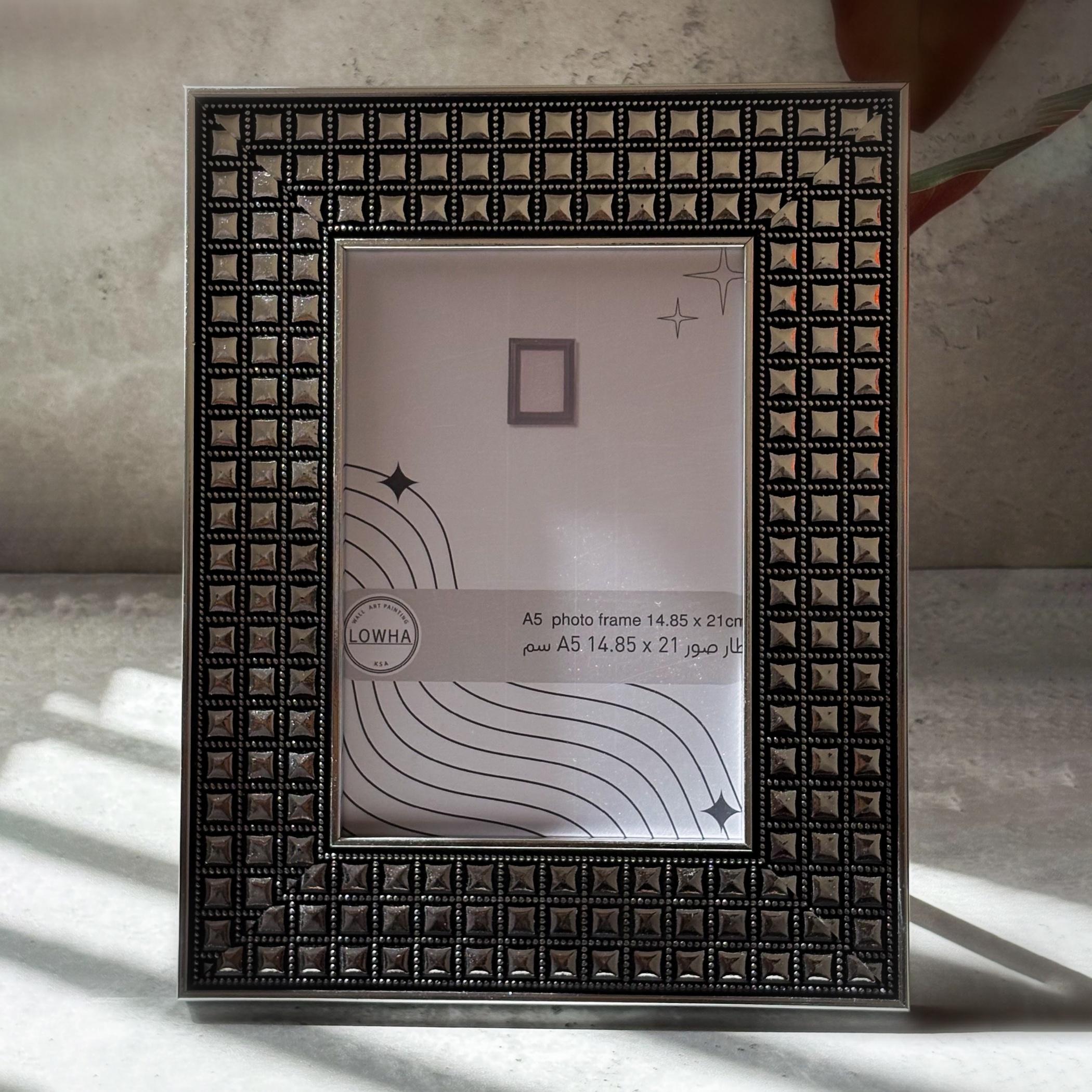 Ornate Tabletop Picture Frame A5-household-walldecorandmirrors-photoframes-image-1