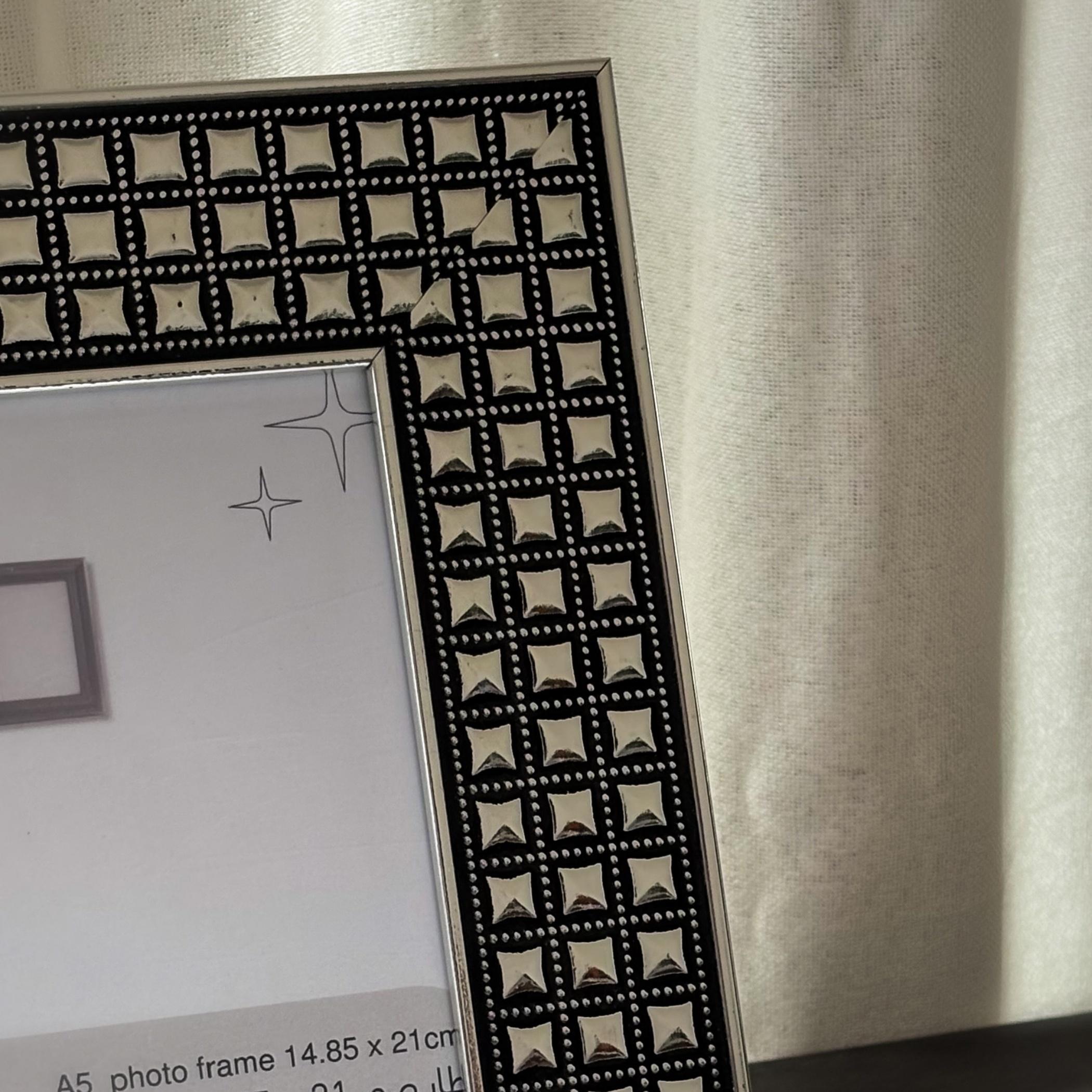 Ornate Tabletop Picture Frame A5-household-walldecorandmirrors-photoframes-image-3
