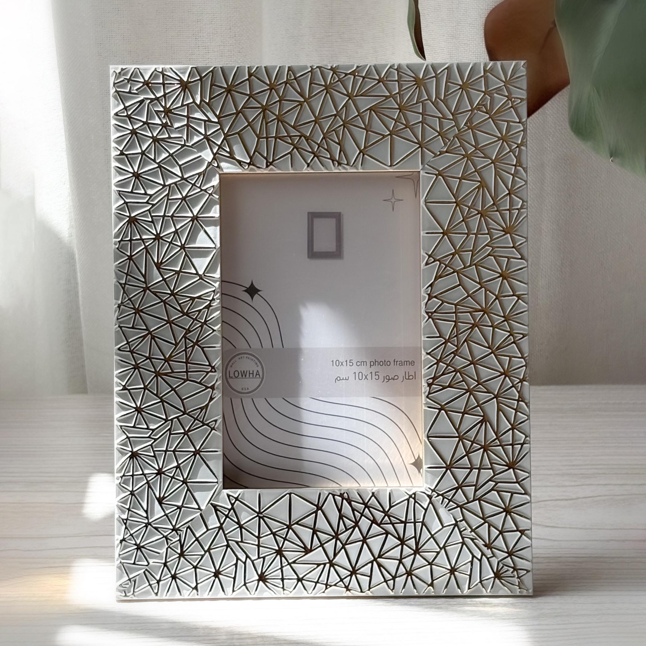 Geometric Pattern Table Photo Frame-household-walldecorandmirrors-photoframes-image-1