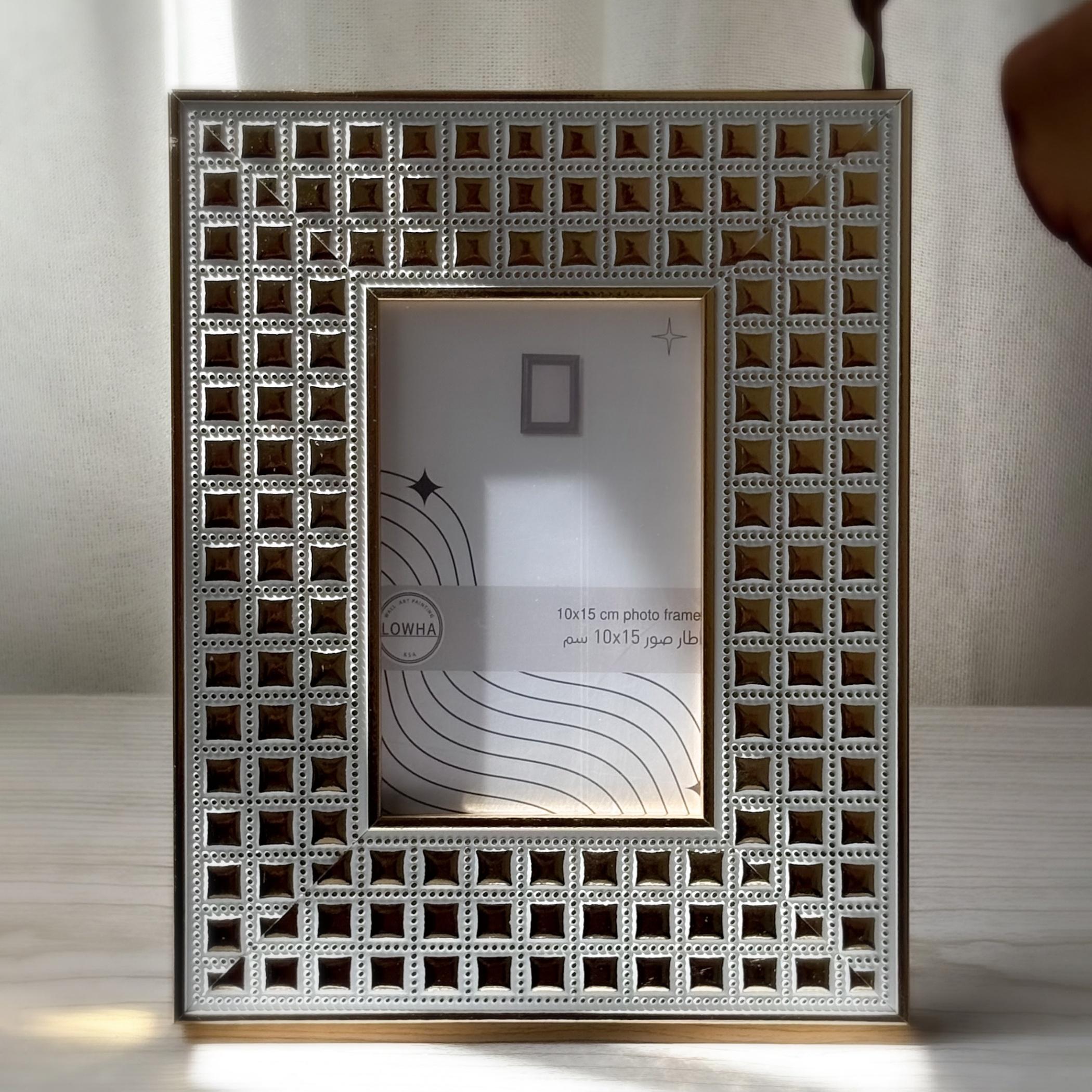 Ornate Tabletop Picture Frame 10x15 cm-household-walldecorandmirrors-photoframes-image-1
