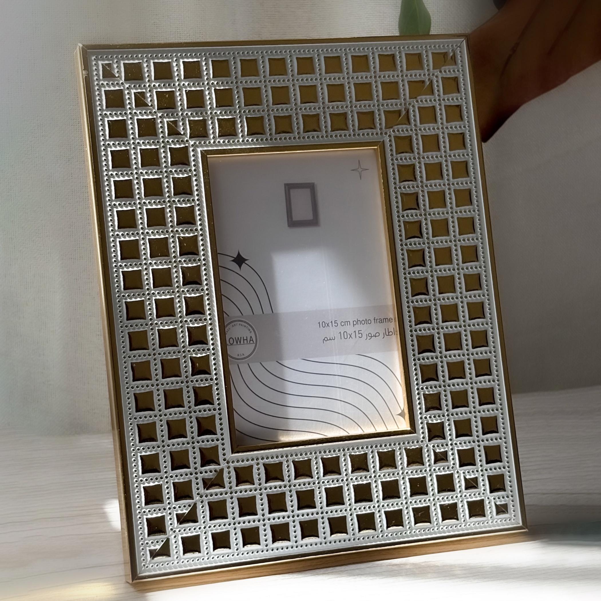 Ornate Tabletop Picture Frame 10x15 cm-household-walldecorandmirrors-photoframes-image-2