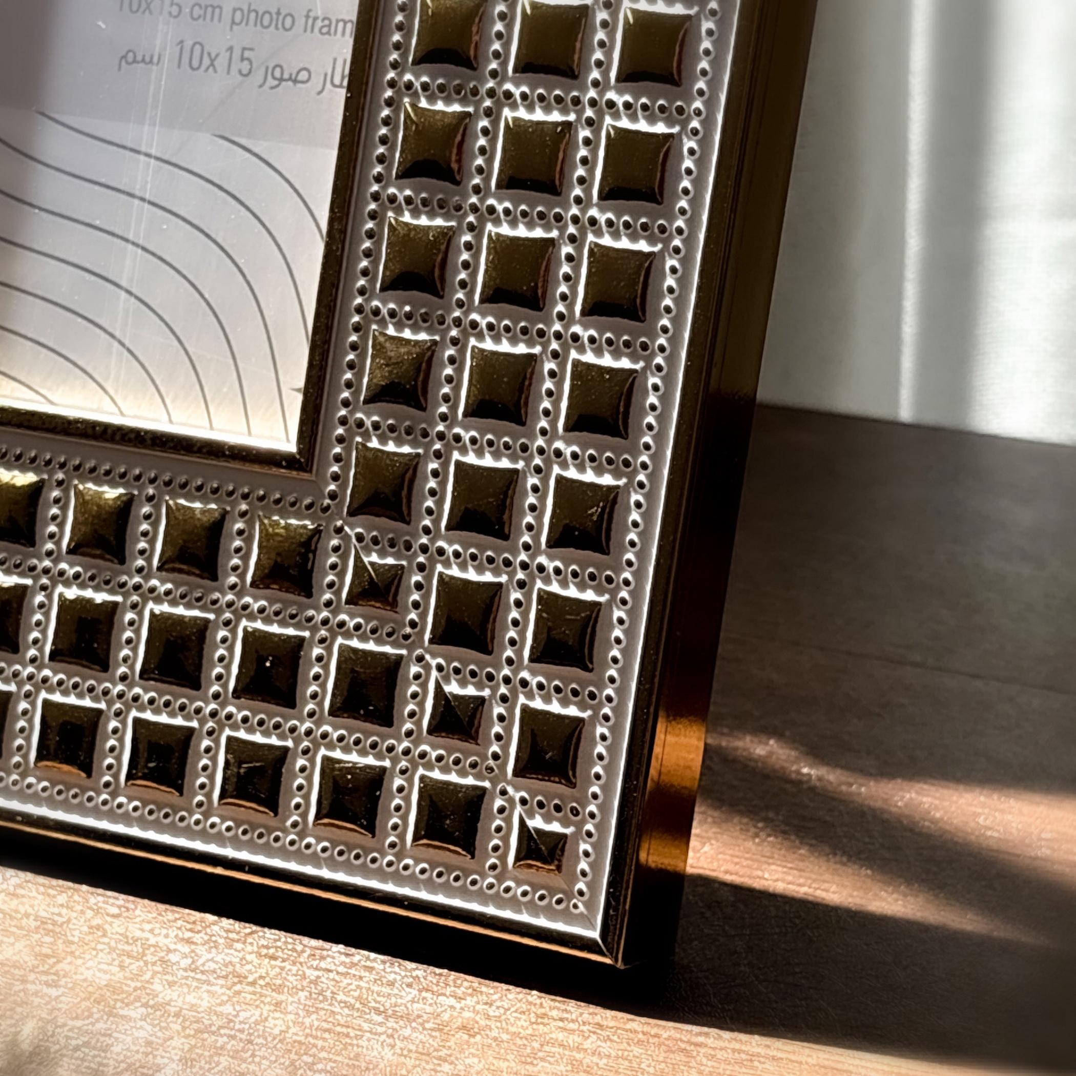 Ornate Tabletop Picture Frame 10x15 cm-household-walldecorandmirrors-photoframes-image-3