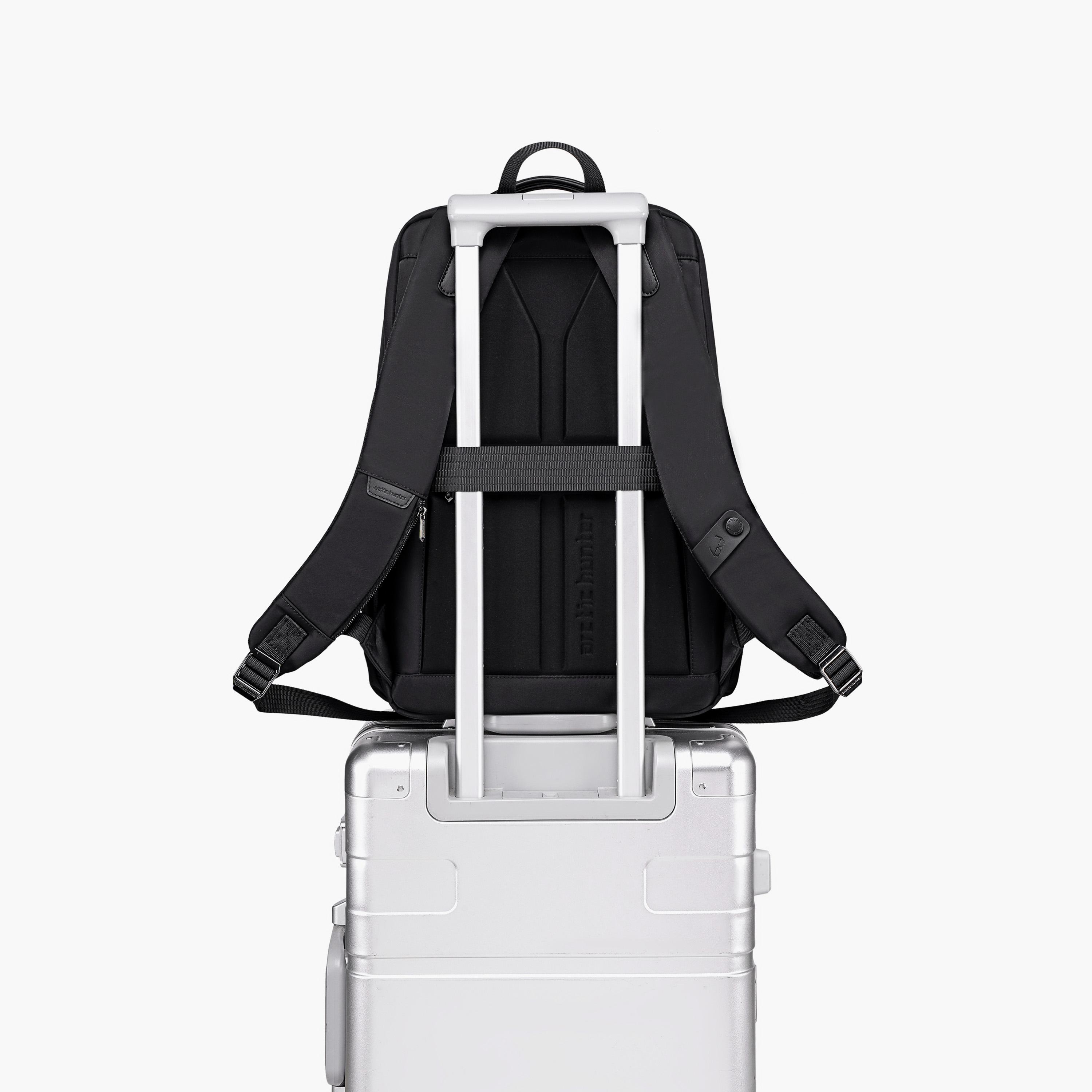 آركتيك هنتر - شنطة ظهر ٢٠ لتر | ١٧ إنش بوليستر، حزام قابل للتعديل | B00808-AH-travel-luggagesandbags-backpacks-image-6