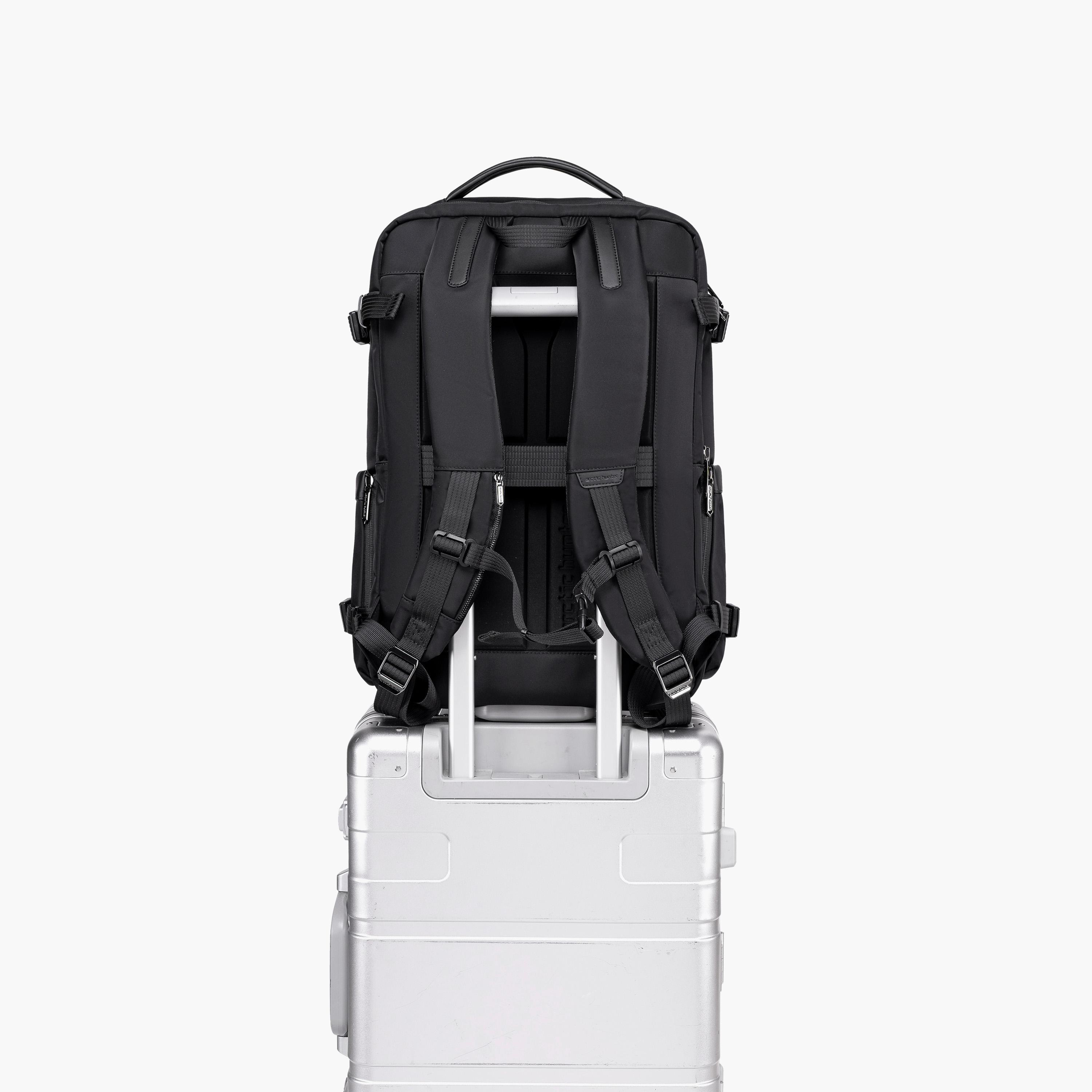 آركتيك هنتر - شنطة ظهر 41 لتر | 18.5 إنش بوليستر، حزام قابل للتعديل | B00833-AH-travel-luggagesandbags-backpacks-image-8