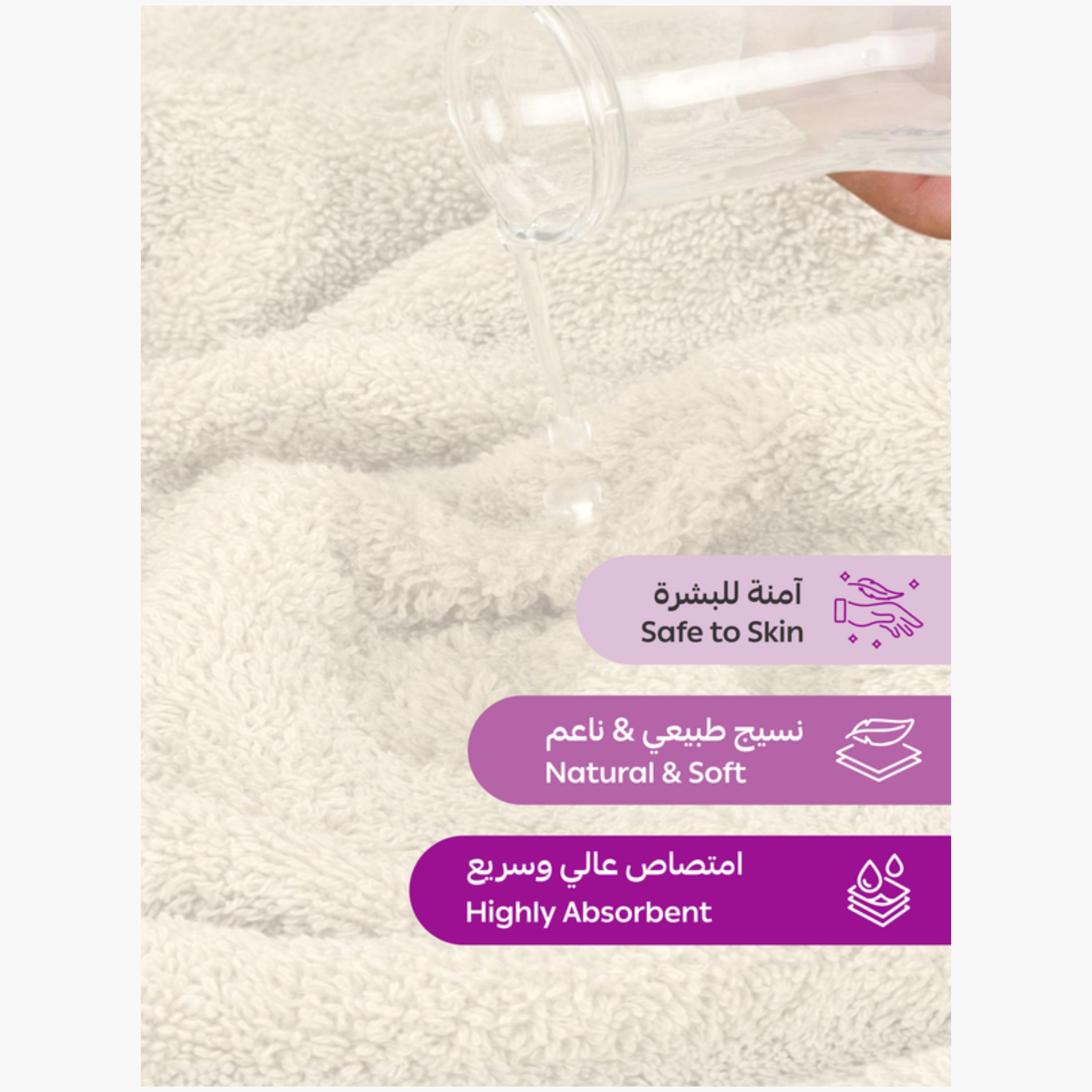 Versatile White Towel Collection-household-bathandlaundry-bathlinen-towels-image-4