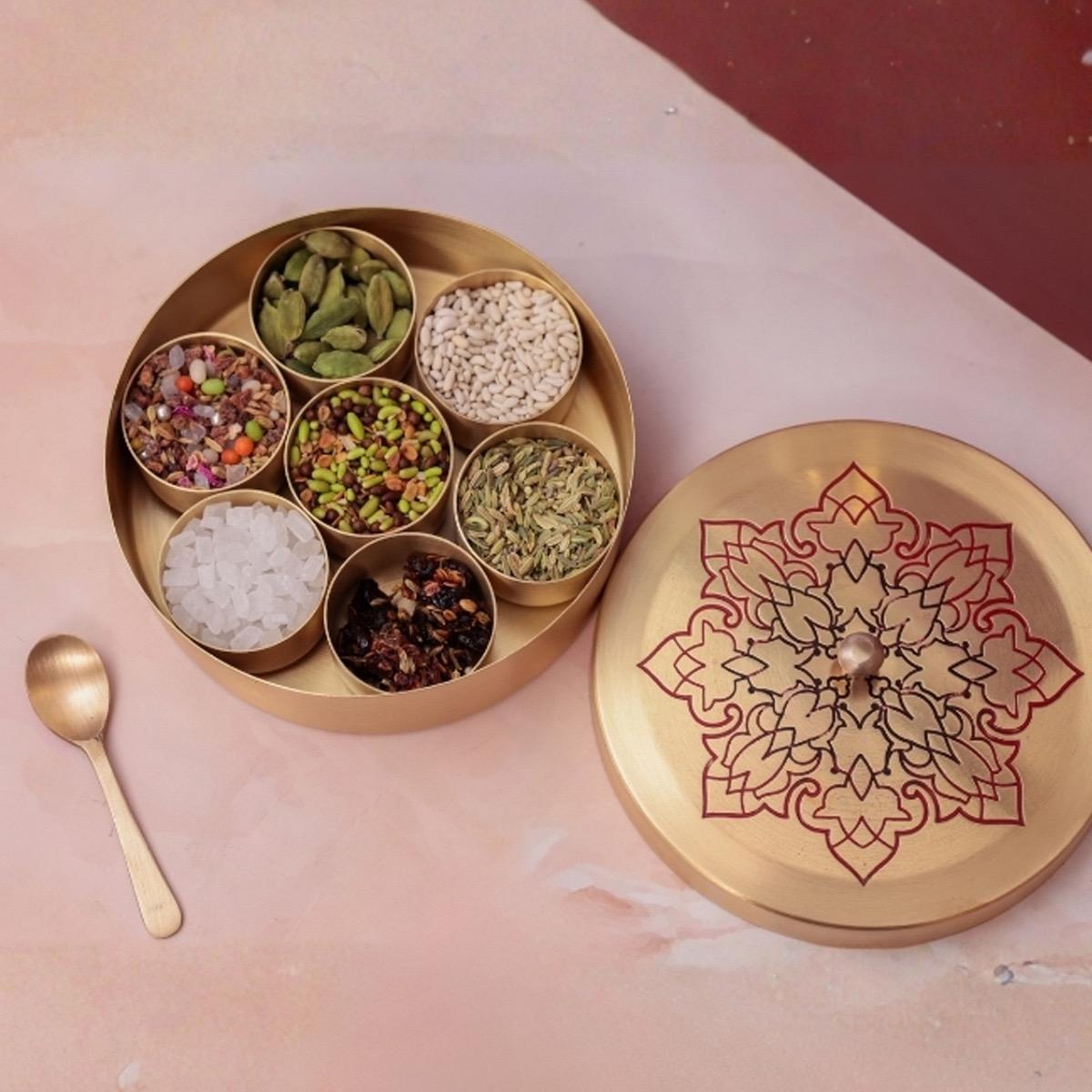 Casa Quesera Handcrafted Brass Zaafran Box