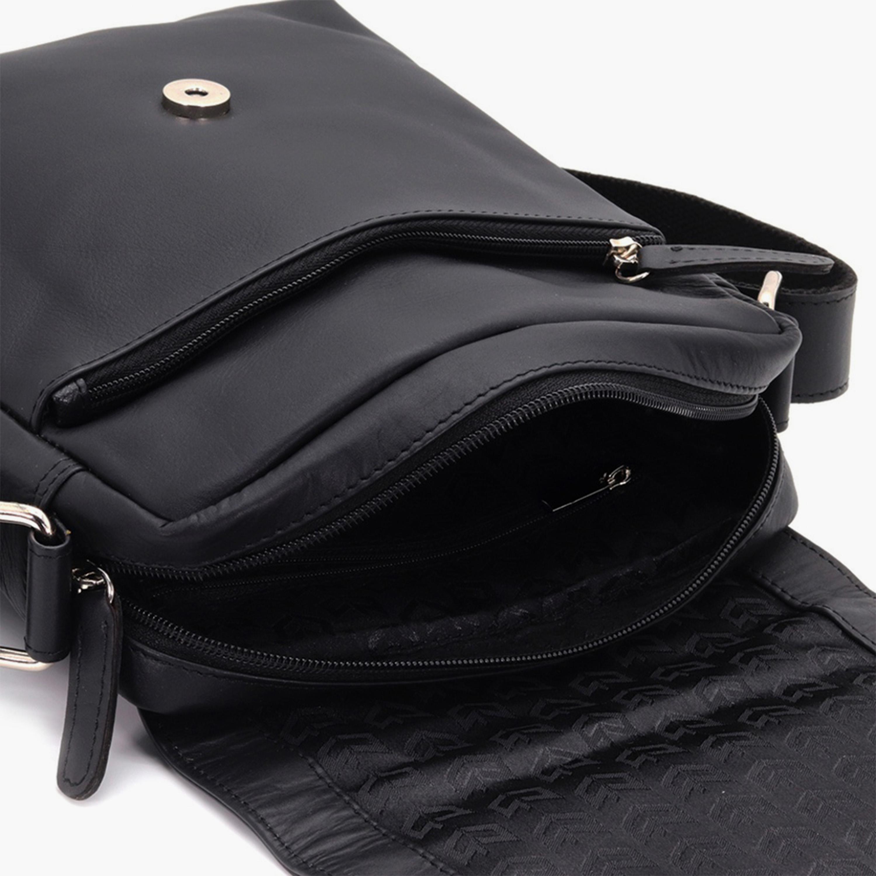 Chase Plus Premio Body Bag Metro Hide Black-men-bags-image-5