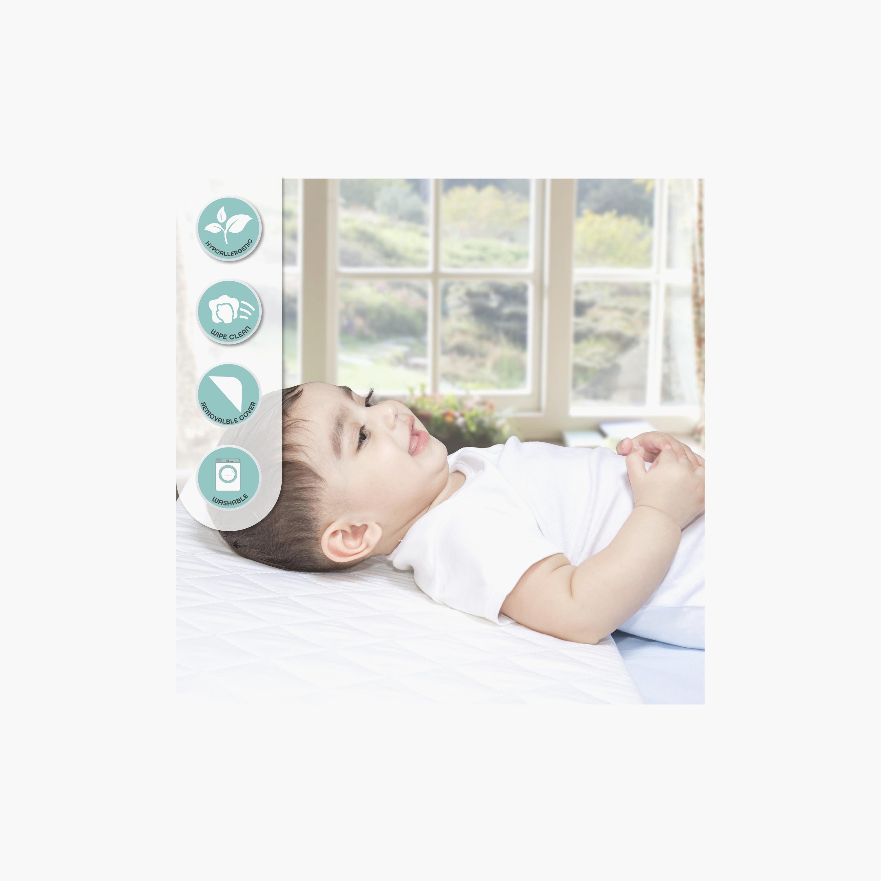 Moon Universal Crib Wedge-baby-nursery-babybedding-image-4