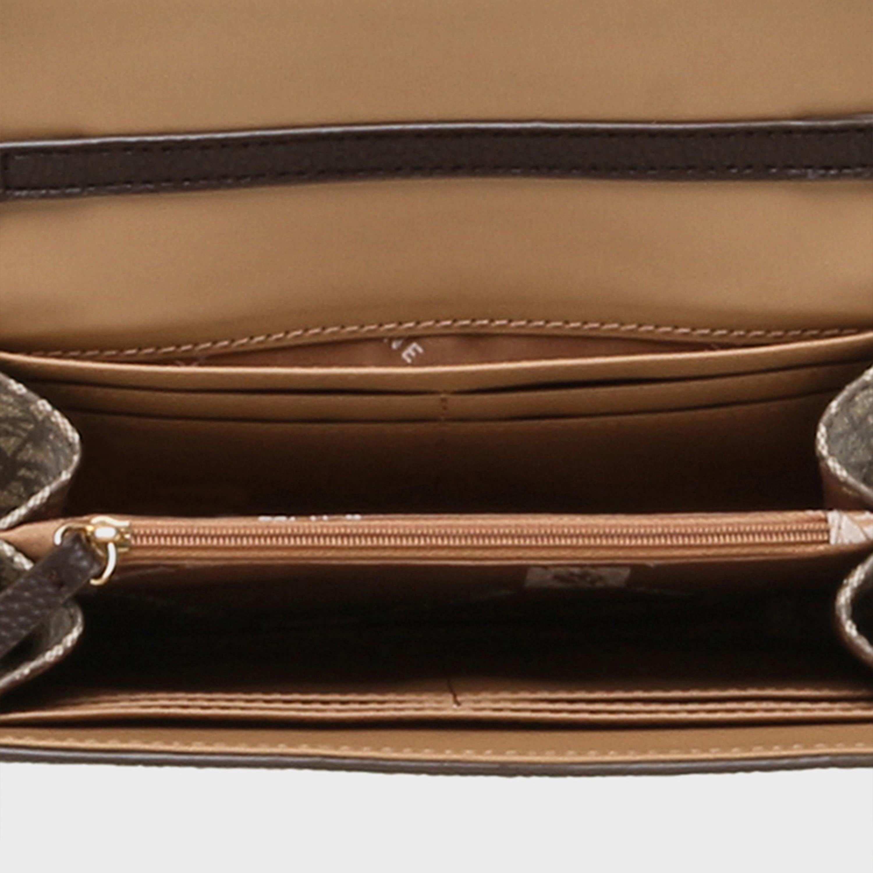 آن كلين - شنطة كروس بنقشة المونوغرام مع غطاء وحزام سلسلة-women-bagsandwallets-handbags-image-5