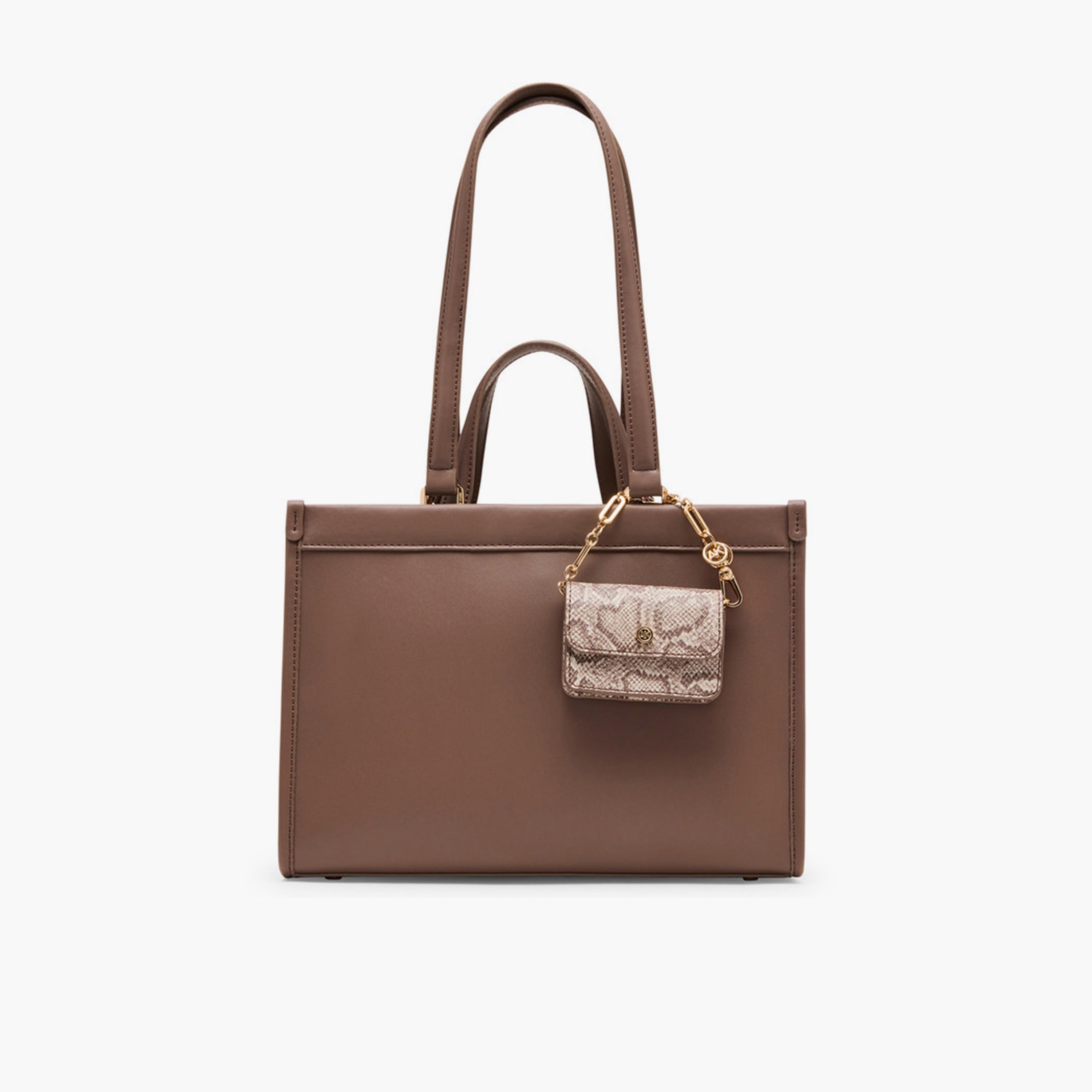 آن كلين - تفاصيل التصميم: شنطة كتف بمقبضين وإغلاق مغناطيسي-women-bagsandwallets-handbags-image-2