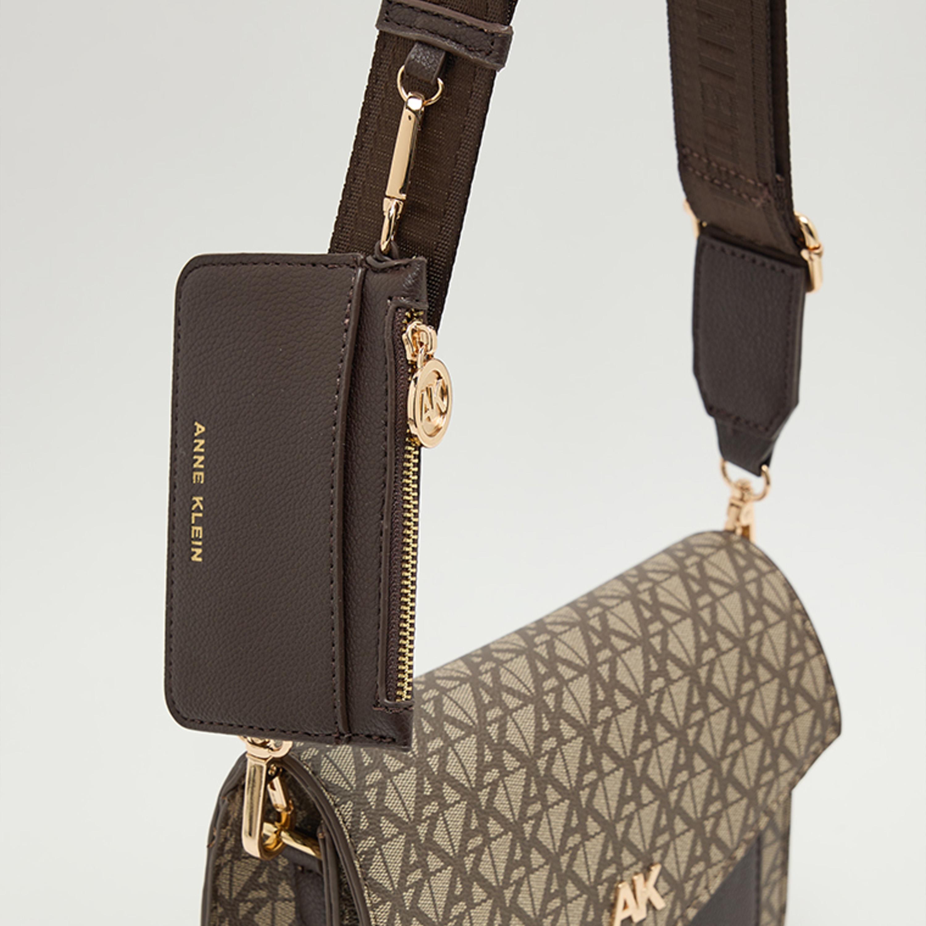 آن كلين - شنطة كروس بنقشة المونوغرام مع غطاء وحزام قابل للإزالة-women-bagsandwallets-handbags-image-4
