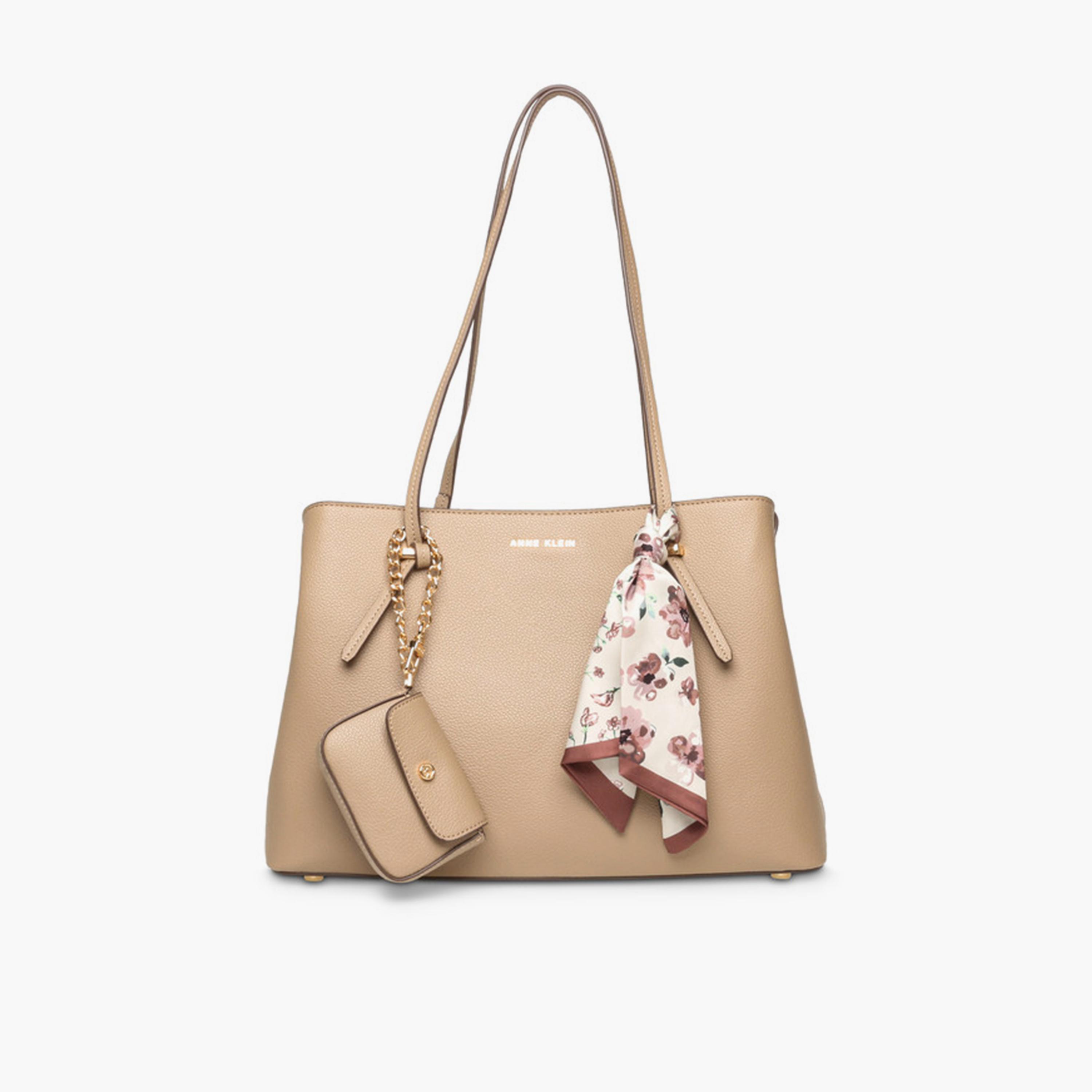 آن كلين - تفاصيل التصميم: شنطة يد بمقبض علوي وسحاب-women-bagsandwallets-handbags-image-1
