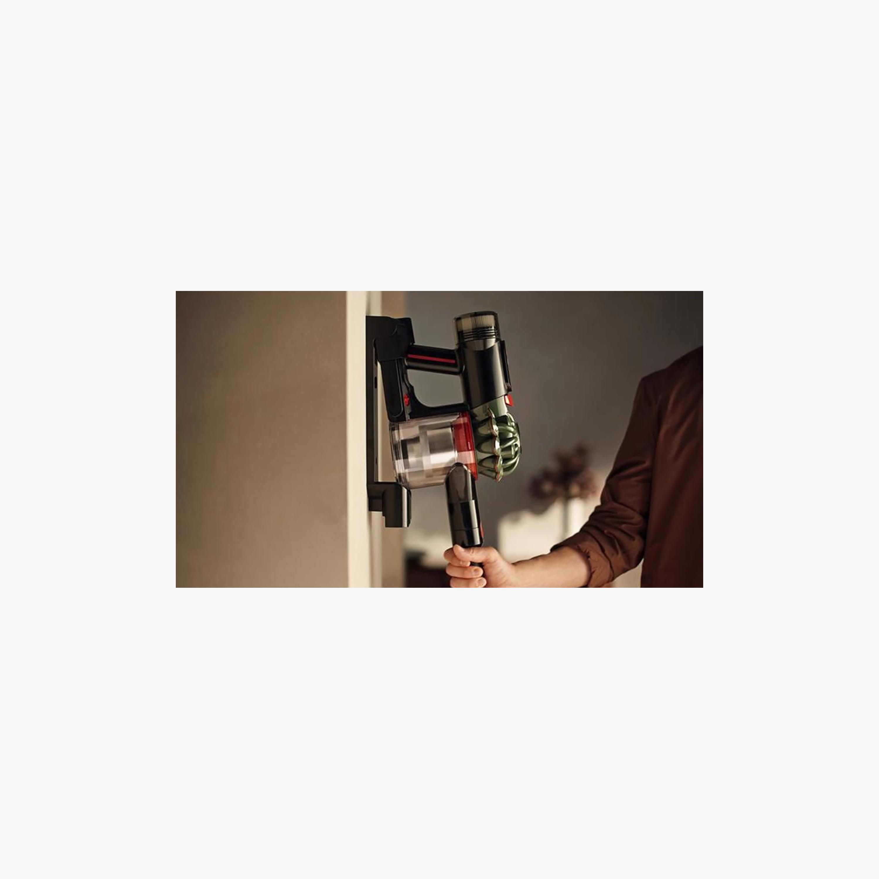 مكنسة دايسون V8 سايكلون الكهربائية - أسود/أخضر | 226564-01 SV55-A 285M UK/MEA-household-appliances-homeappliances-vacuumcleaners-image-2