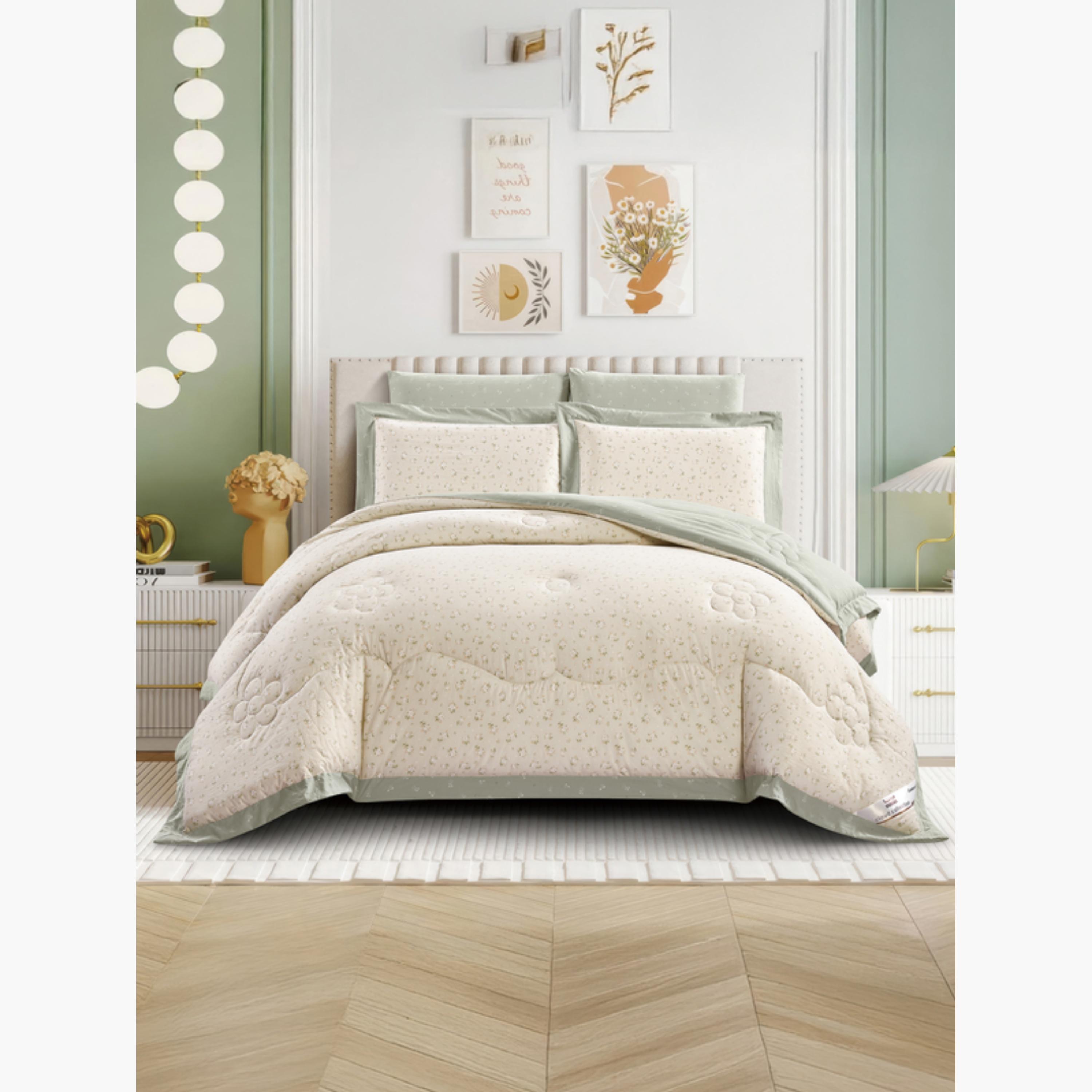 طقم لحاف مزدوج بطبعة زهور-household-bedding-comfortersandbedspreads-comforters-image-40