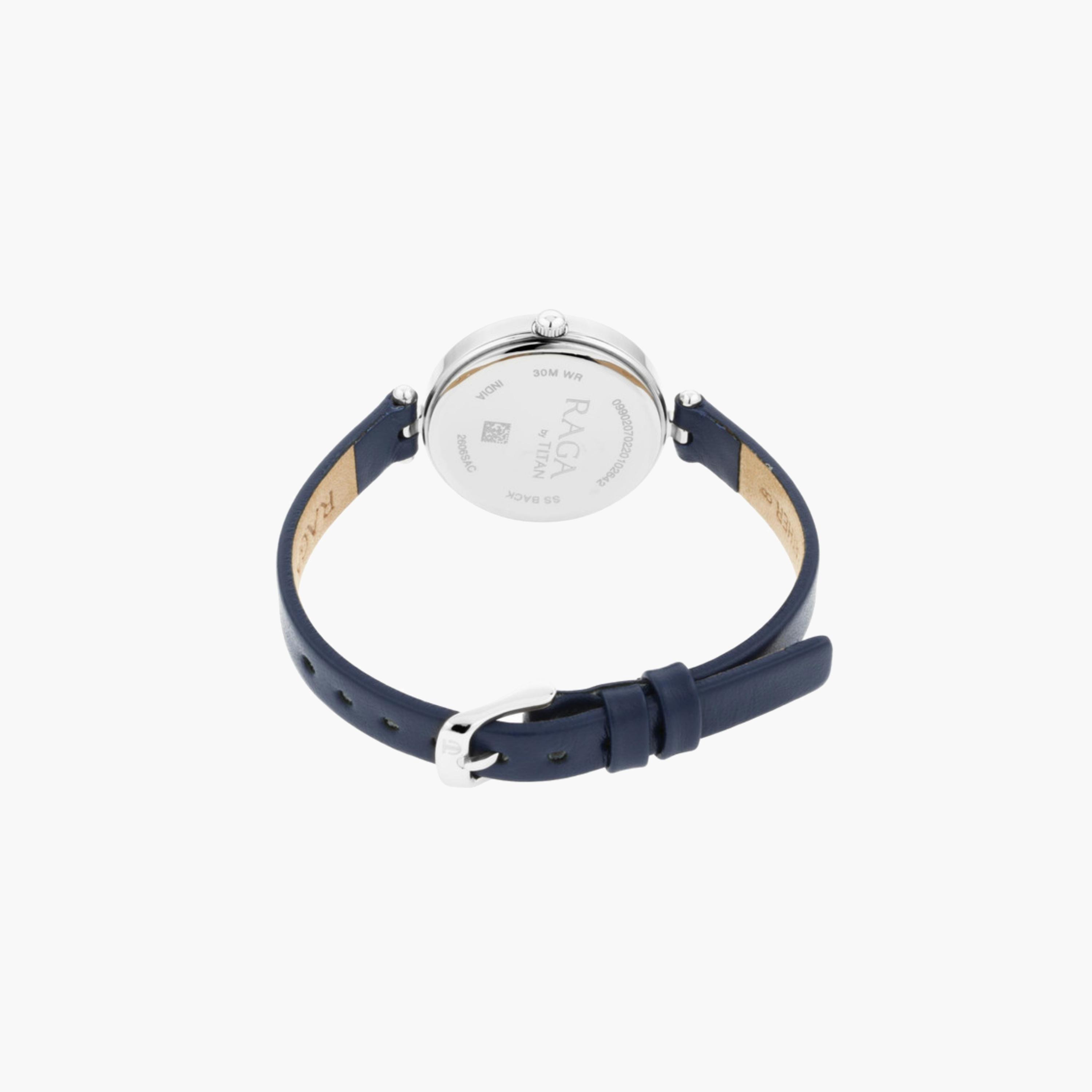 Leather Strap Women's Quartz Watch-women-watchesandjewellery-watches-image-5