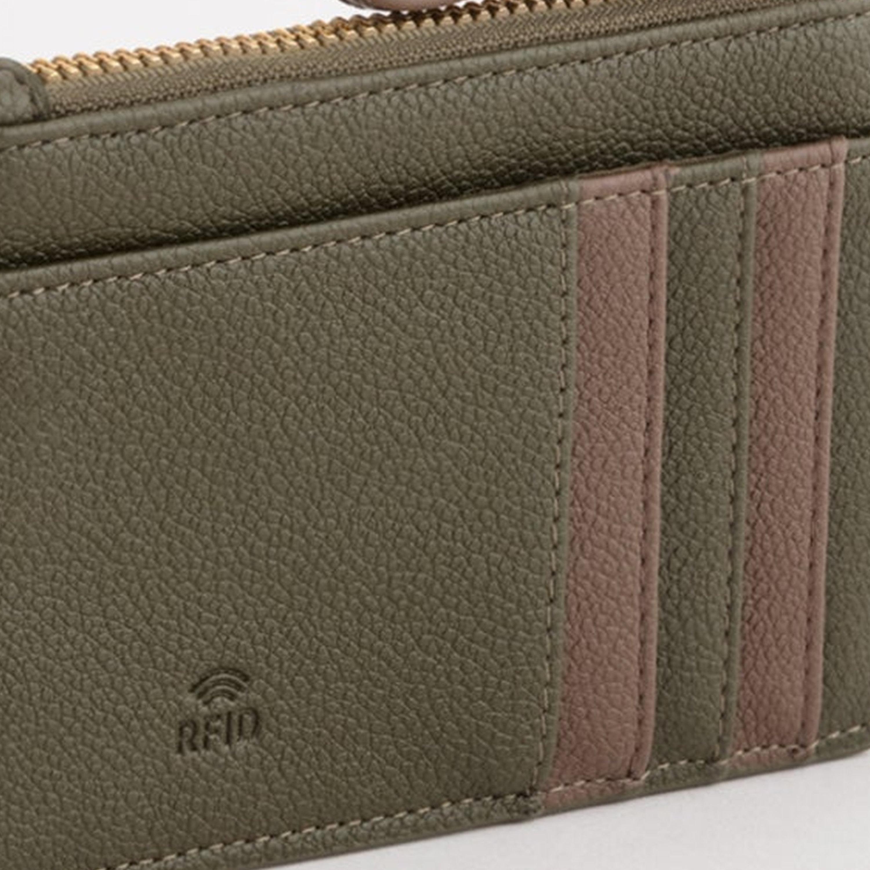 Carpisa Berna Color Block Wallet with Zipper Closure | 13 x 8.50 x 0.50 cm-women-bagsandwallets-wallets-image-4