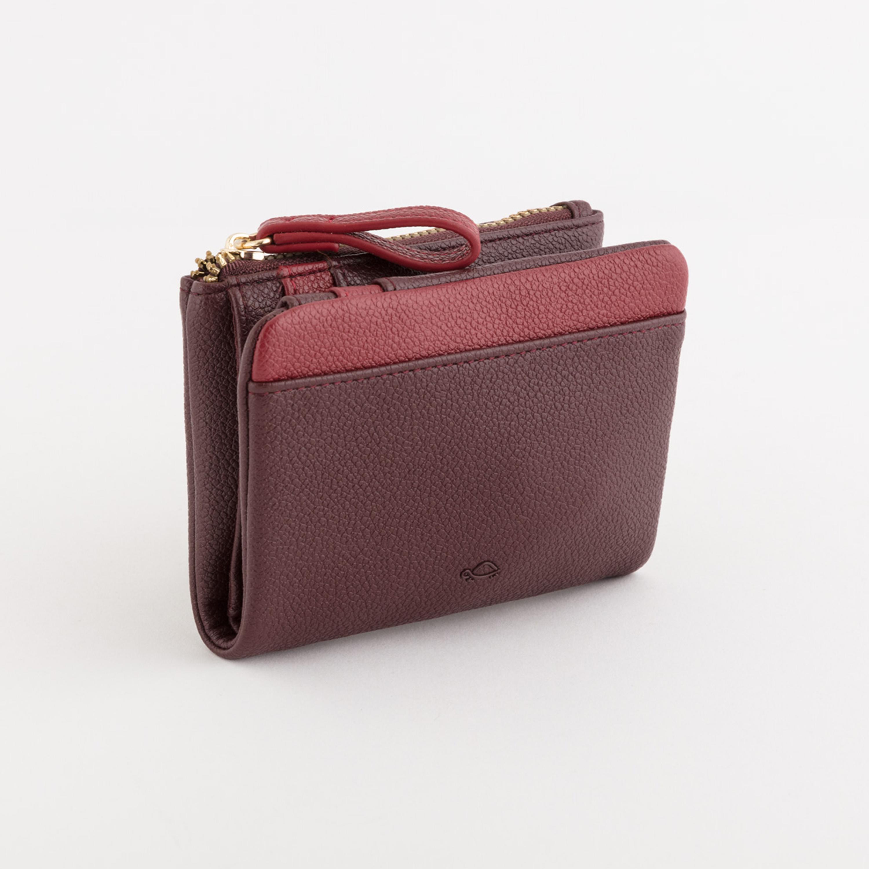 Carpisa Berna Color Block Wallet with Magnetic Closure | 12 x 9 x 2 cm-women-bagsandwallets-wallets-image-1