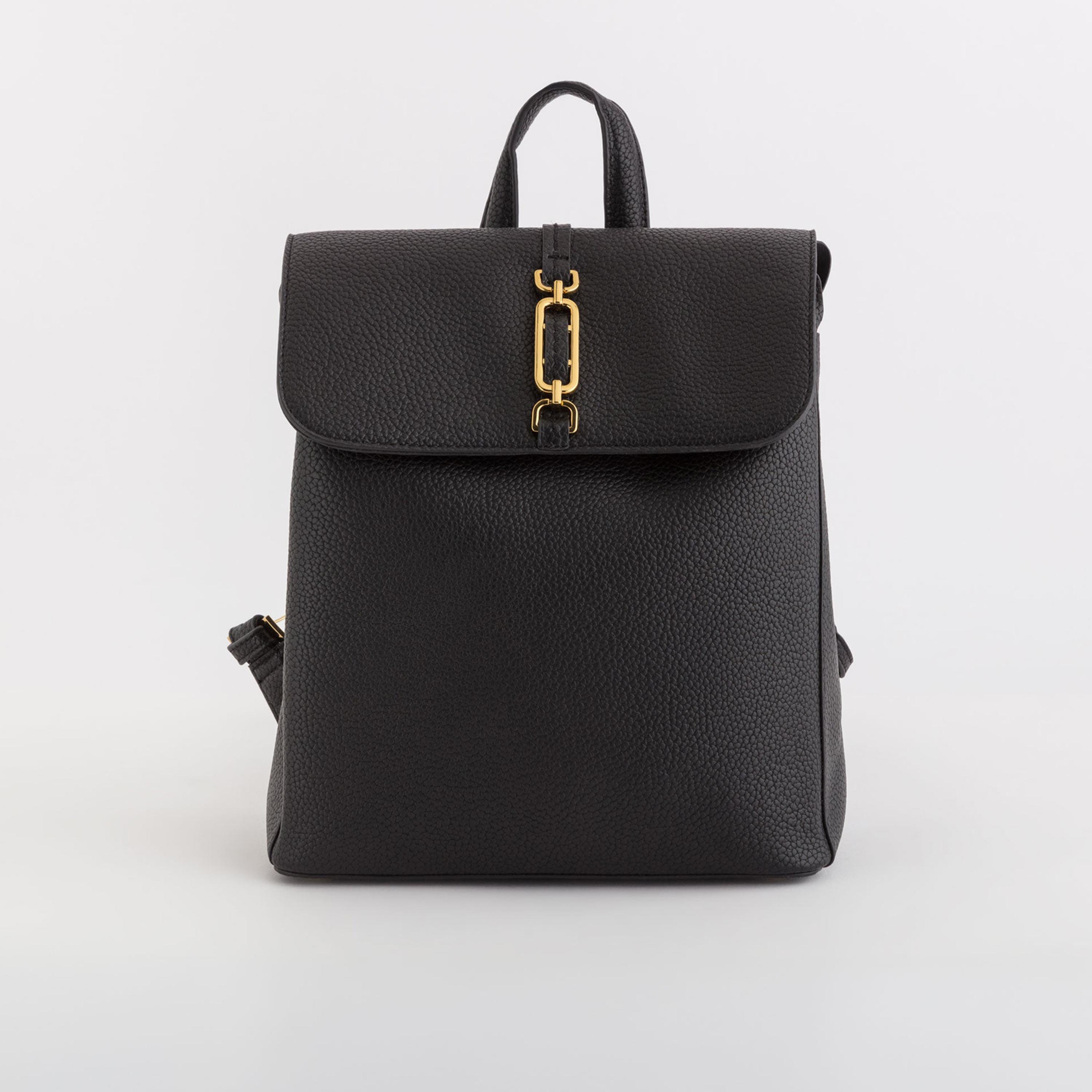 كاربيسا - شنطة ظهر جوليا ذات ملمس مميز مع غطاء قلاب | 23 × 25.50 × 12.50 سم-women-bagsandwallets-backpacks-image-1